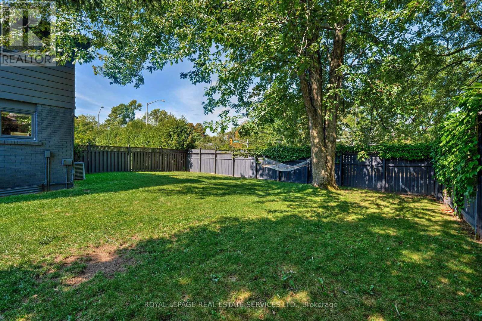 297 Sunset Drive, Oakville, ON - Outdoor