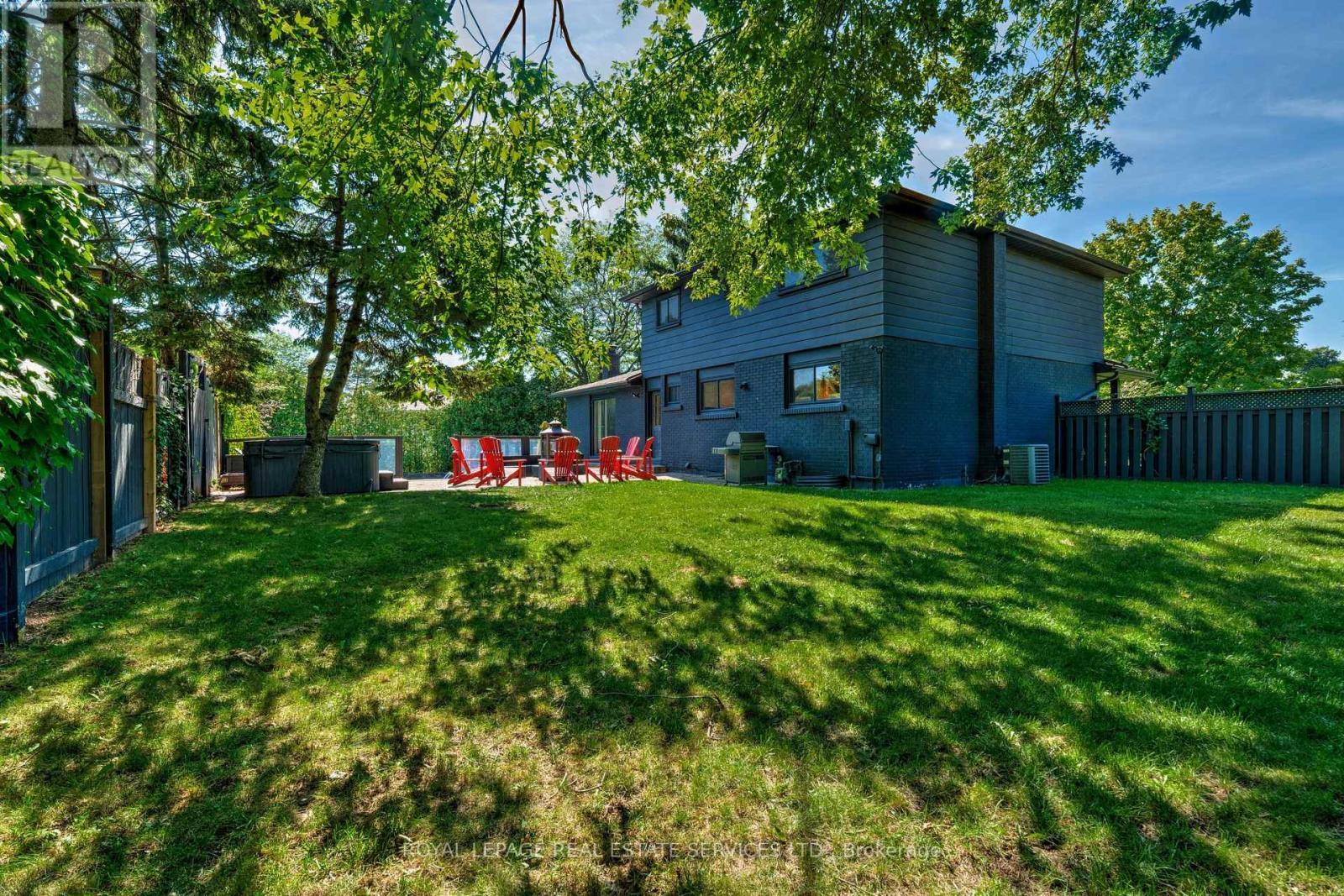 297 Sunset Drive, Oakville, ON - Outdoor