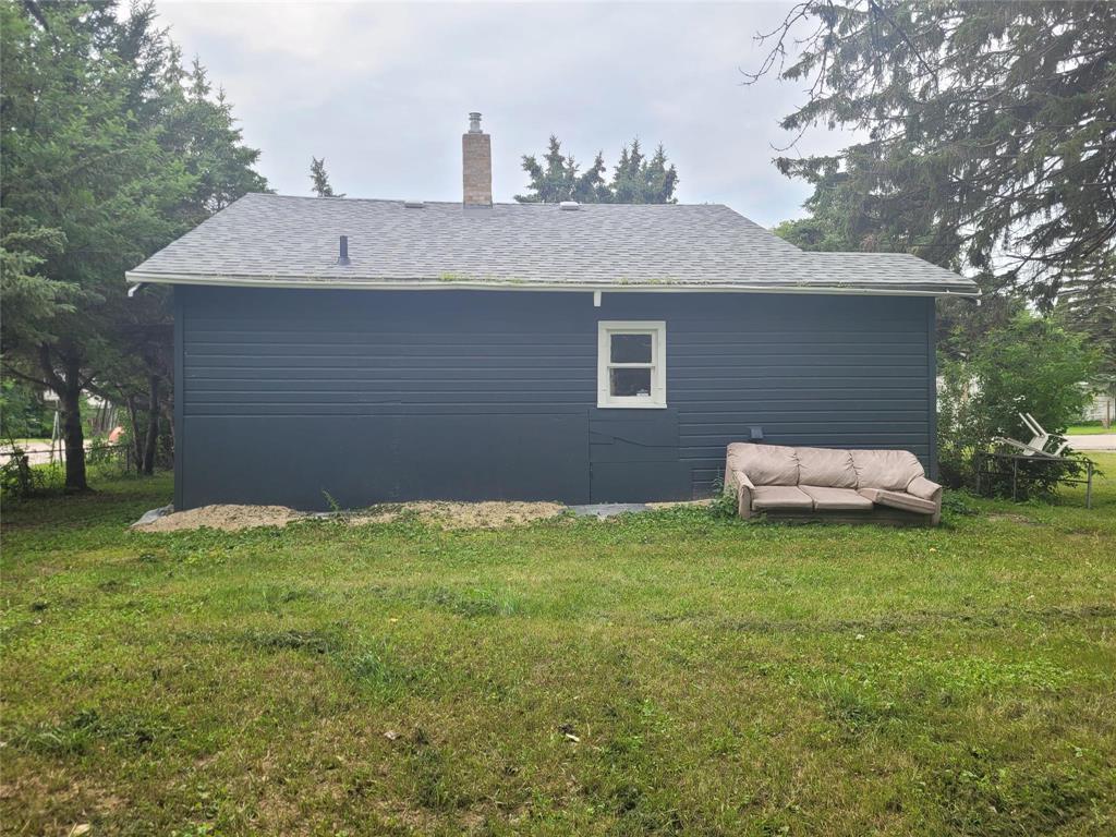 423 6Th Avenue Ne, Portage La Prairie, MB - Outdoor