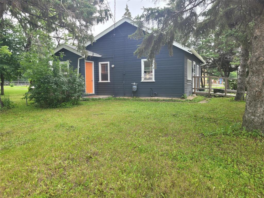 423 6Th Avenue Ne, Portage La Prairie, MB - Outdoor