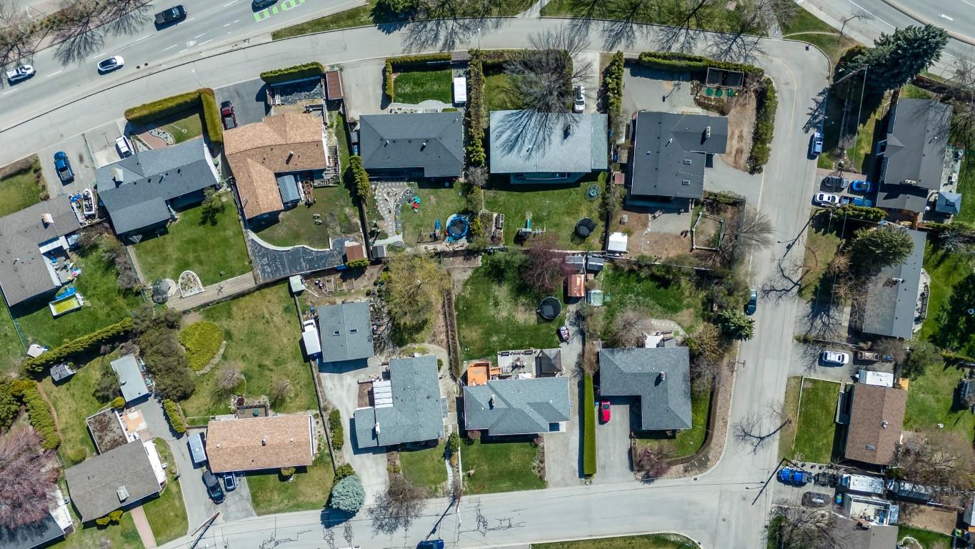 707 Glenburn Street, Kelowna, BC -