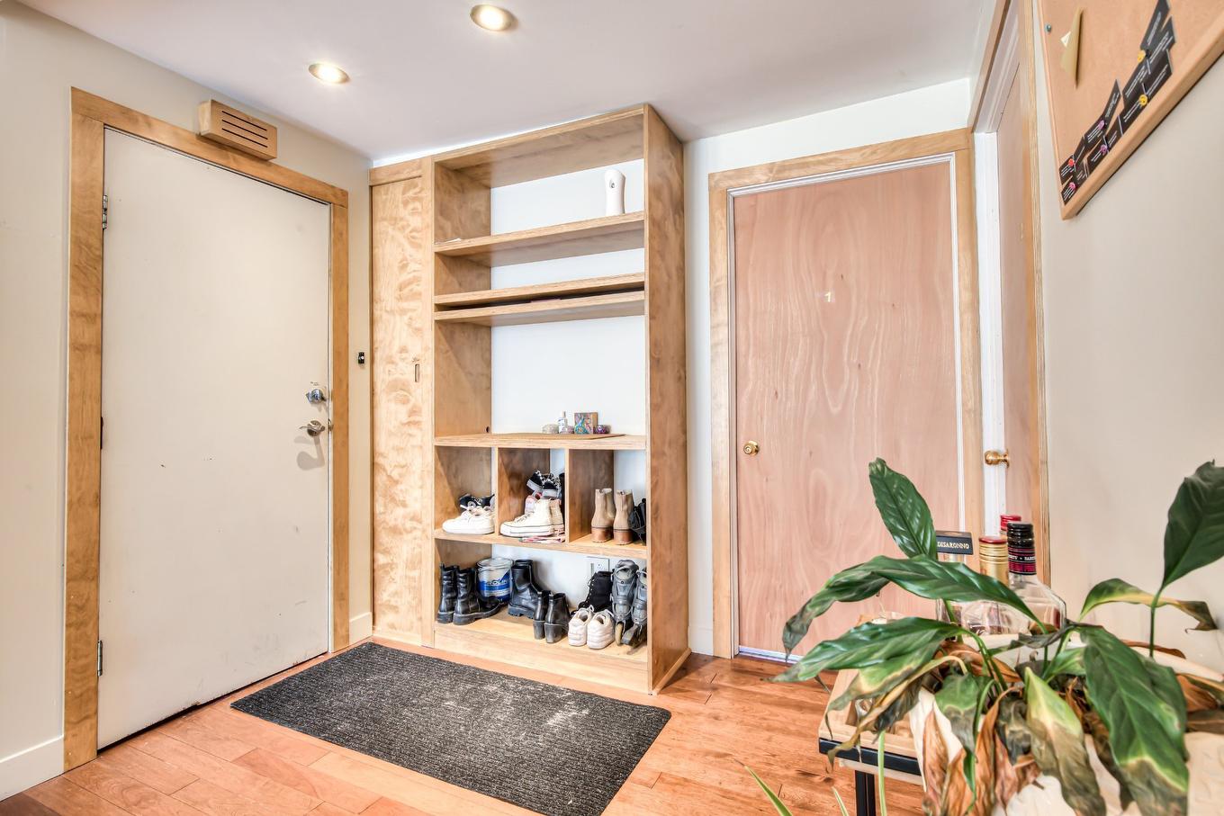 Hall - 1766 Rue Wolfe, Montréal (Ville-Marie), QC - Indoor Photo Showing Other Room