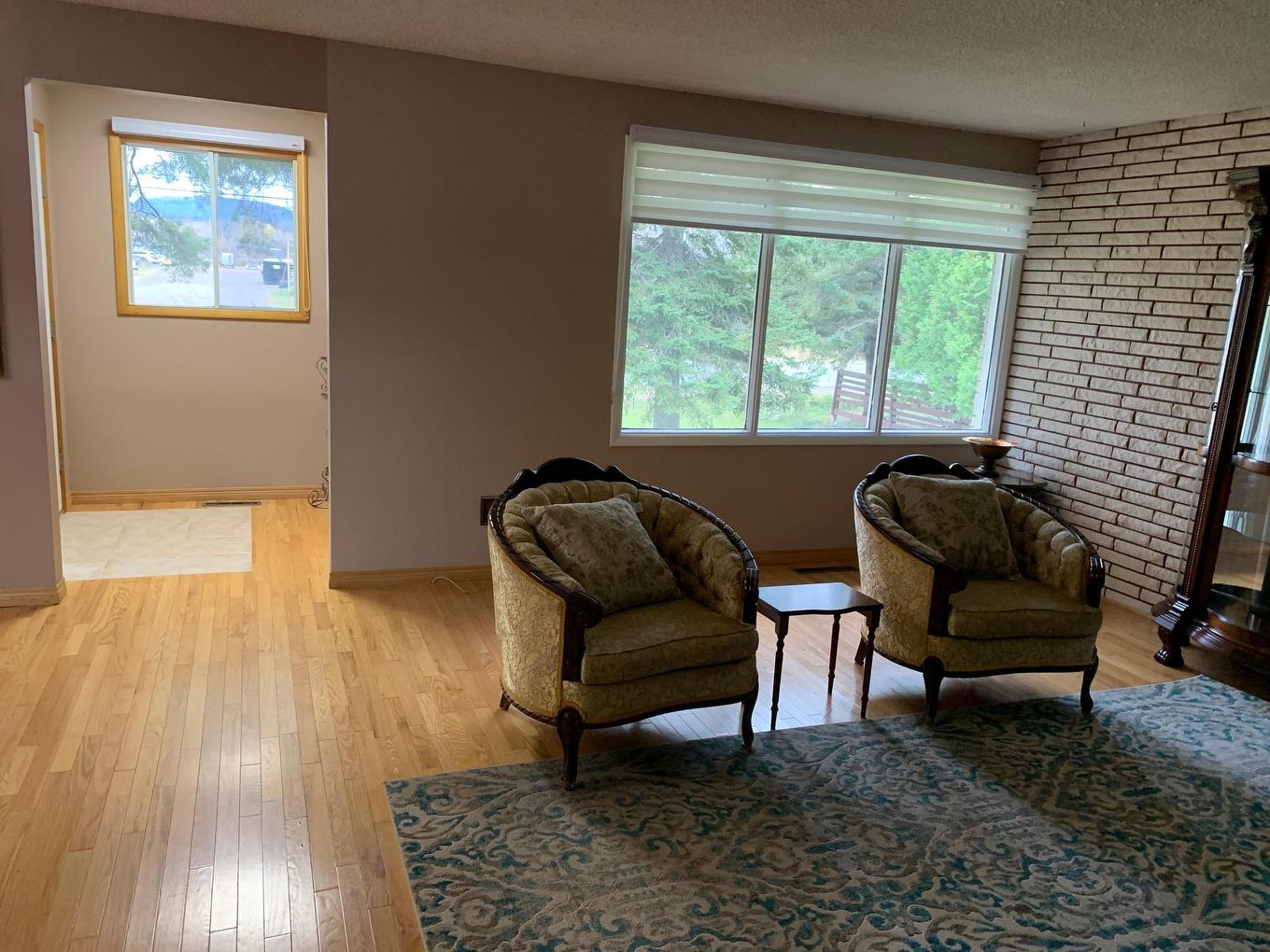 1325 Rosslyn Road, Thunder Bay, ON - Indoor