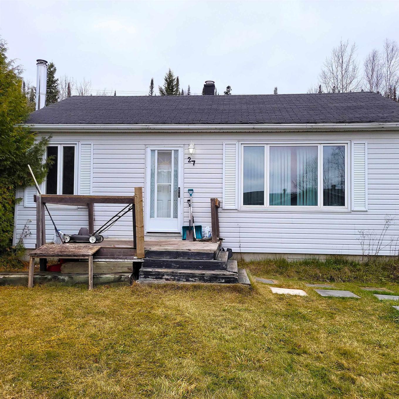27 Warbler Drive, Manitouwadge, ON - Outdoor