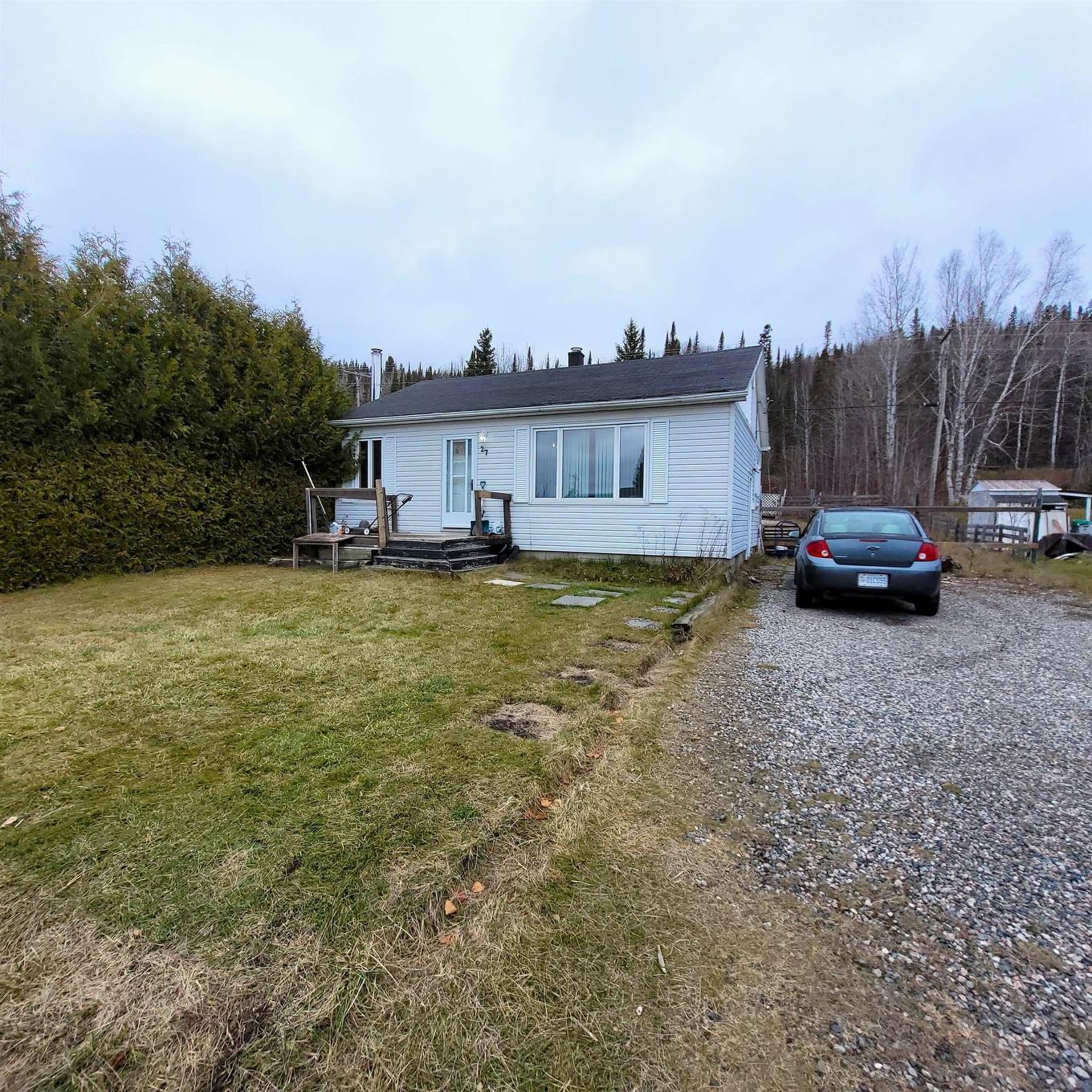 27 Warbler Drive, Manitouwadge, ON - Outdoor
