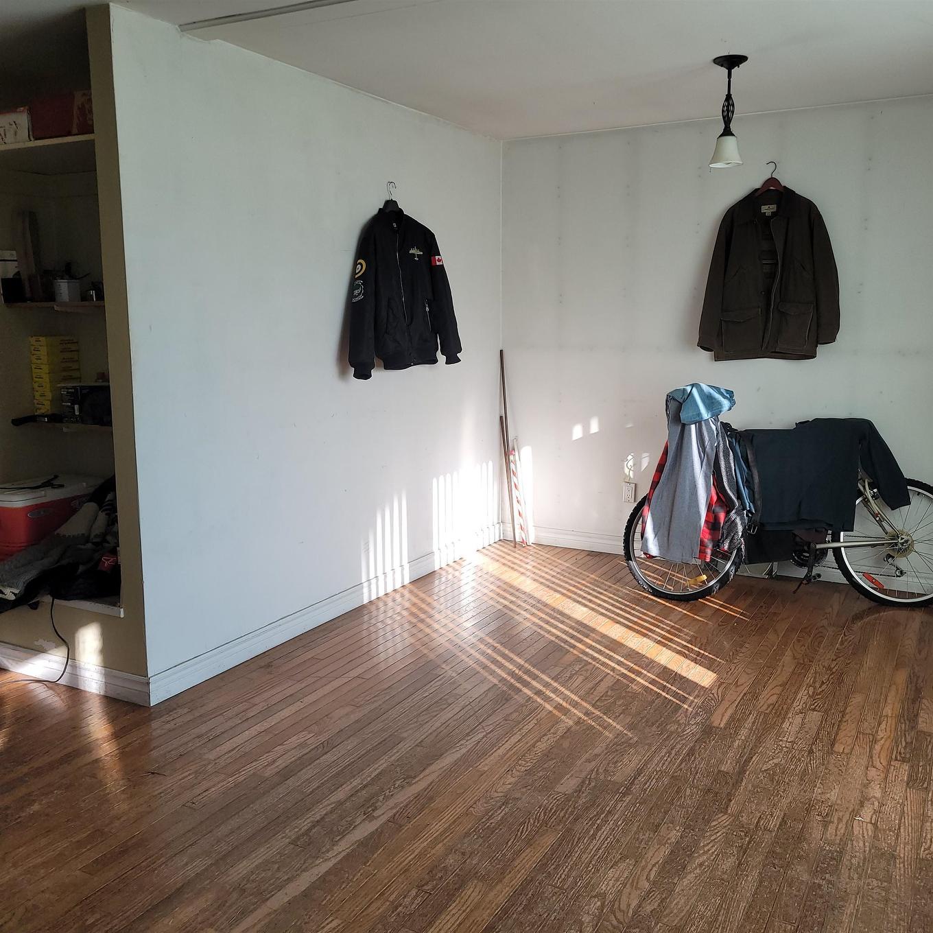 27 Warbler Drive, Manitouwadge, ON - Indoor Photo Showing Other Room