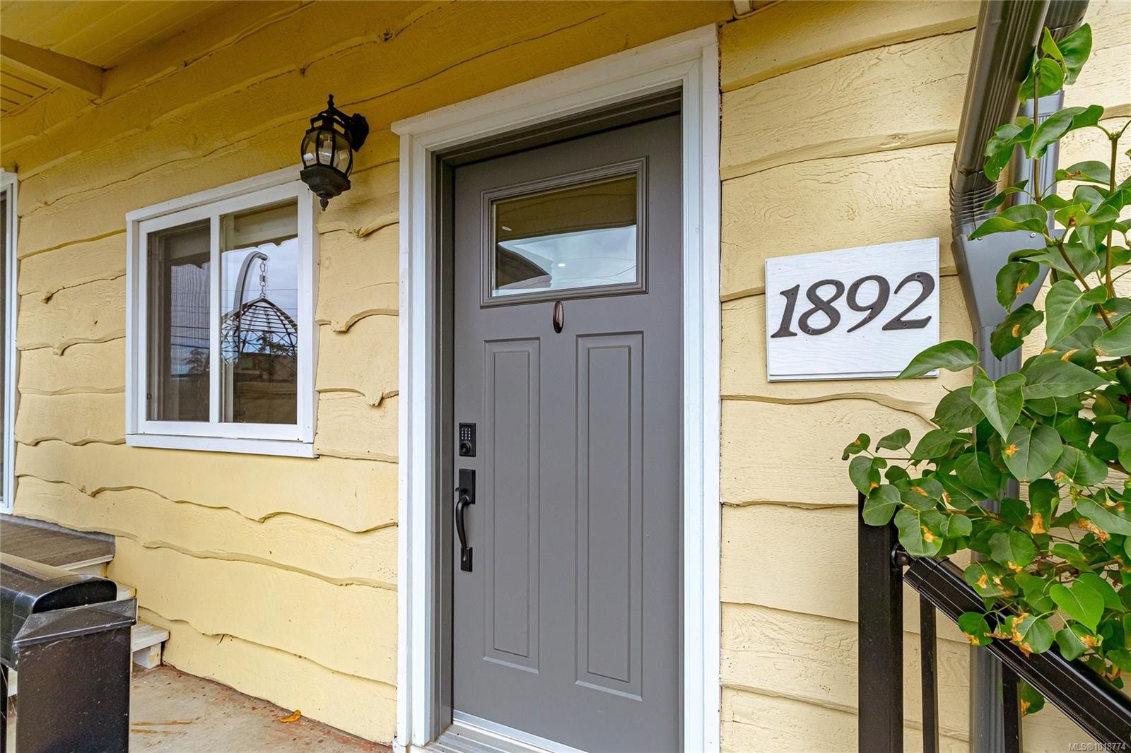 1892 Swartz Bay Rd, North Saanich, BC