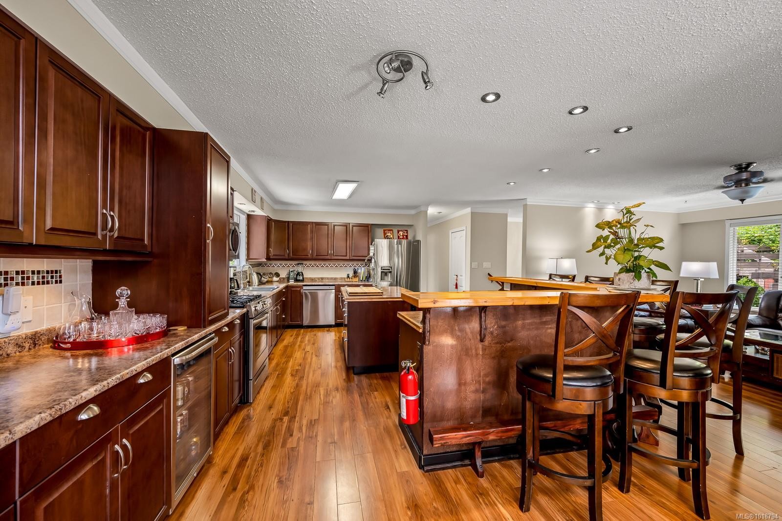 380 Sable Pl, Comox, BC