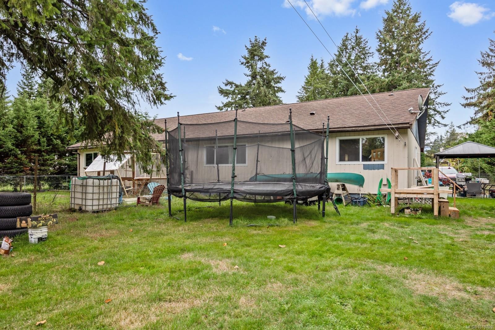 4792 Lewis Rd, Campbell River, BC - Outdoor