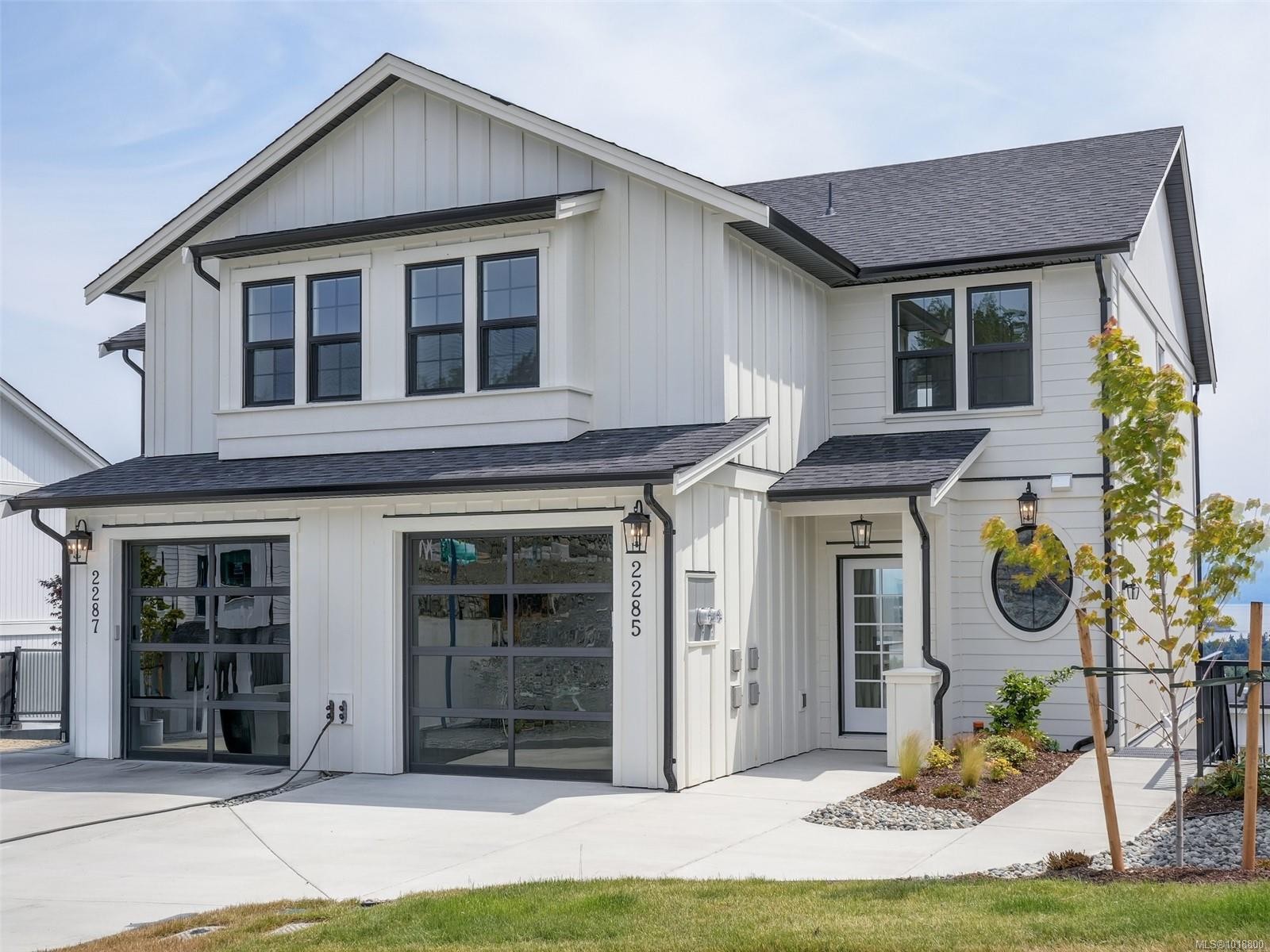 2285 Hudson Terr, Sooke, BC - Outdoor With Facade