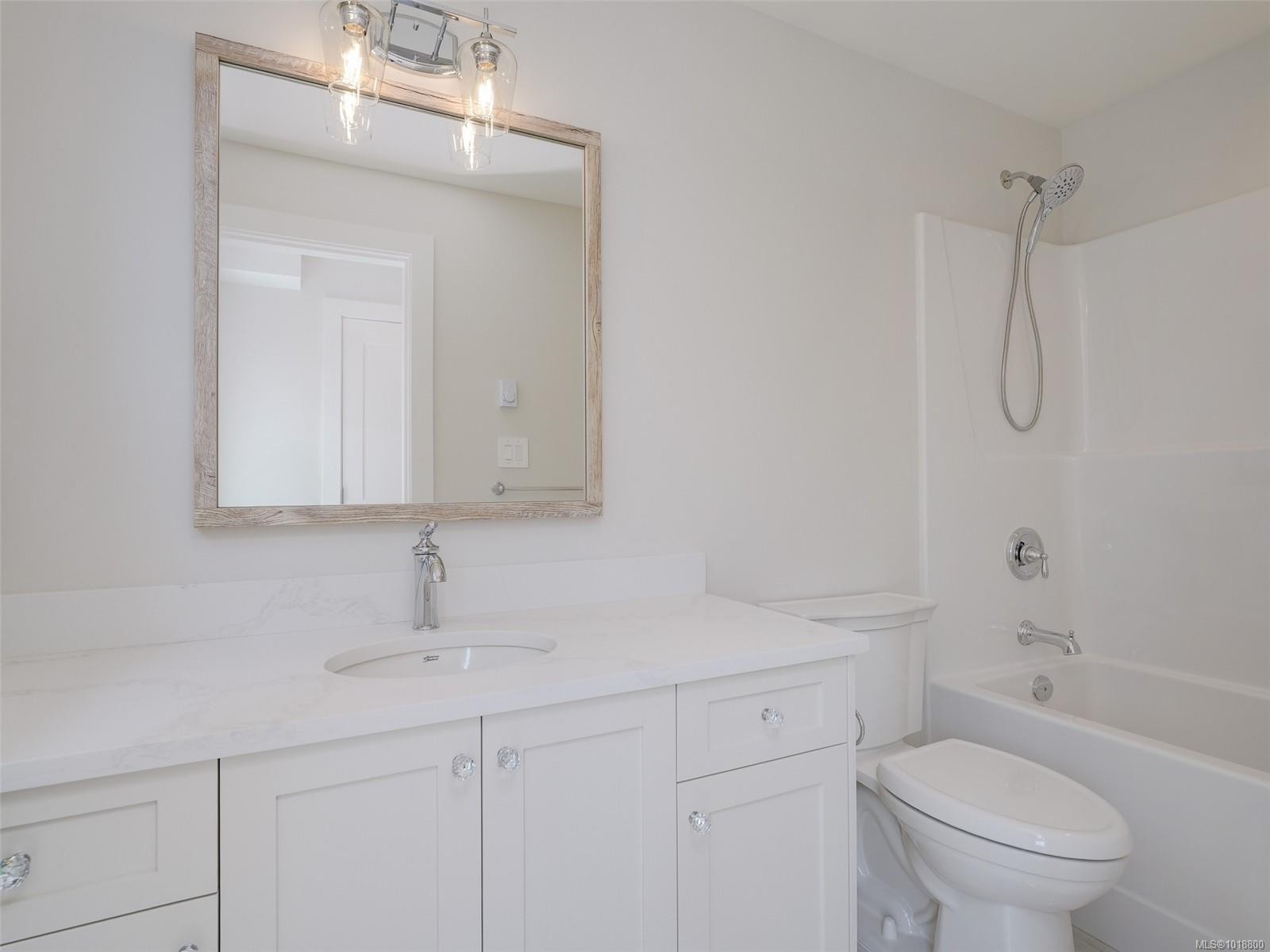2285 Hudson Terr, Sooke, BC - Indoor Photo Showing Bathroom