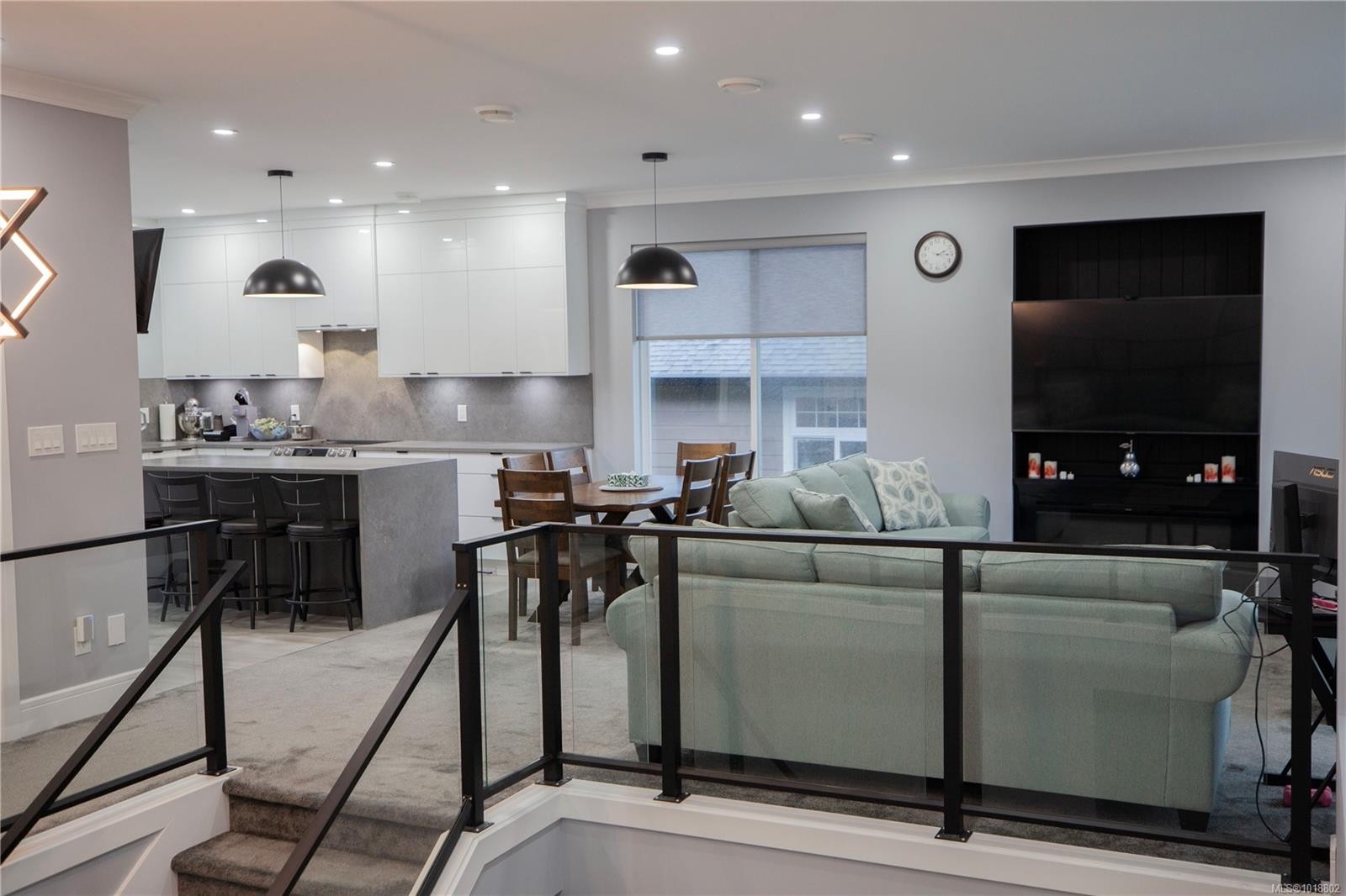 741 Snowdrop Ave, Saanich, BC