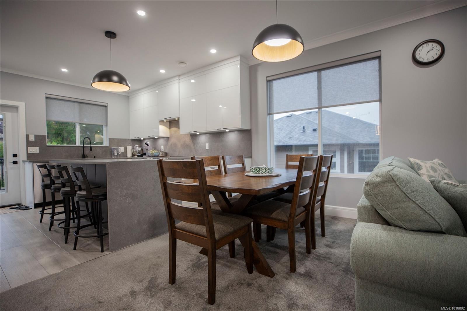 741 Snowdrop Ave, Saanich, BC