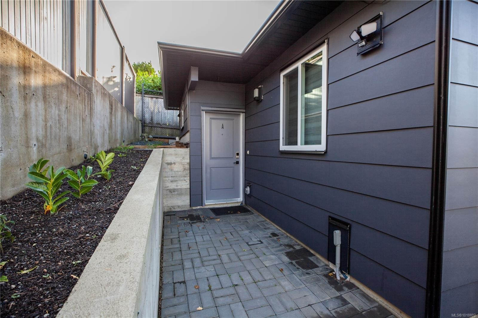 741 Snowdrop Ave, Saanich, BC