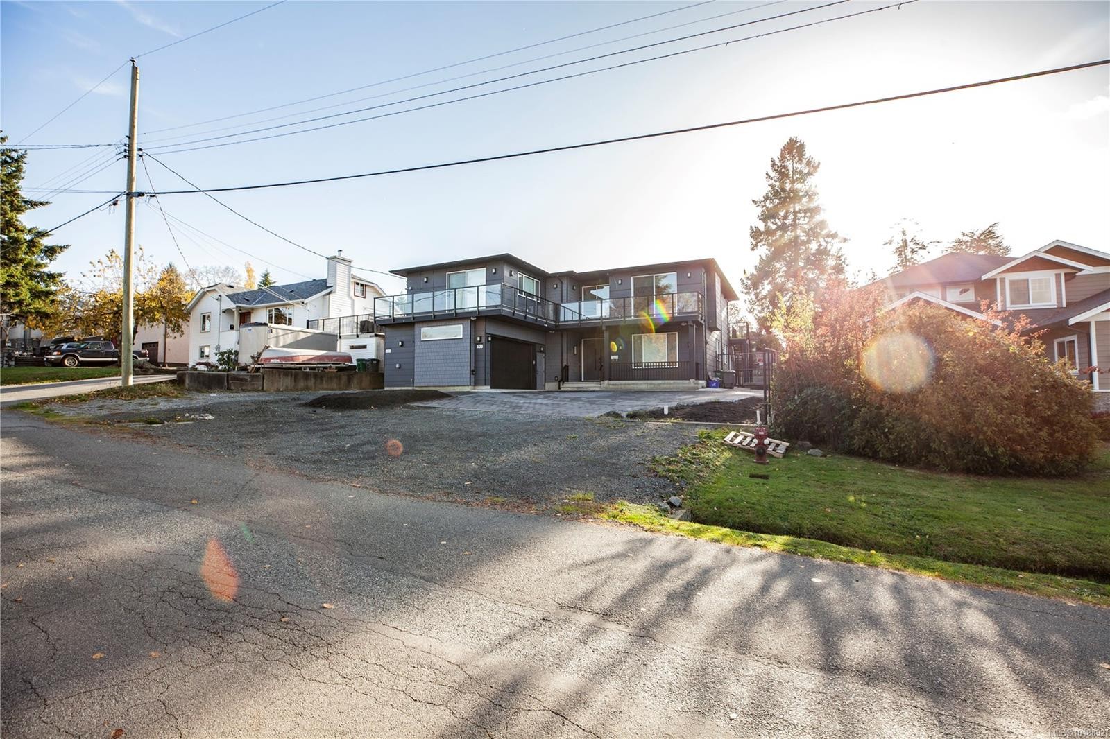 741 Snowdrop Ave, Saanich, BC