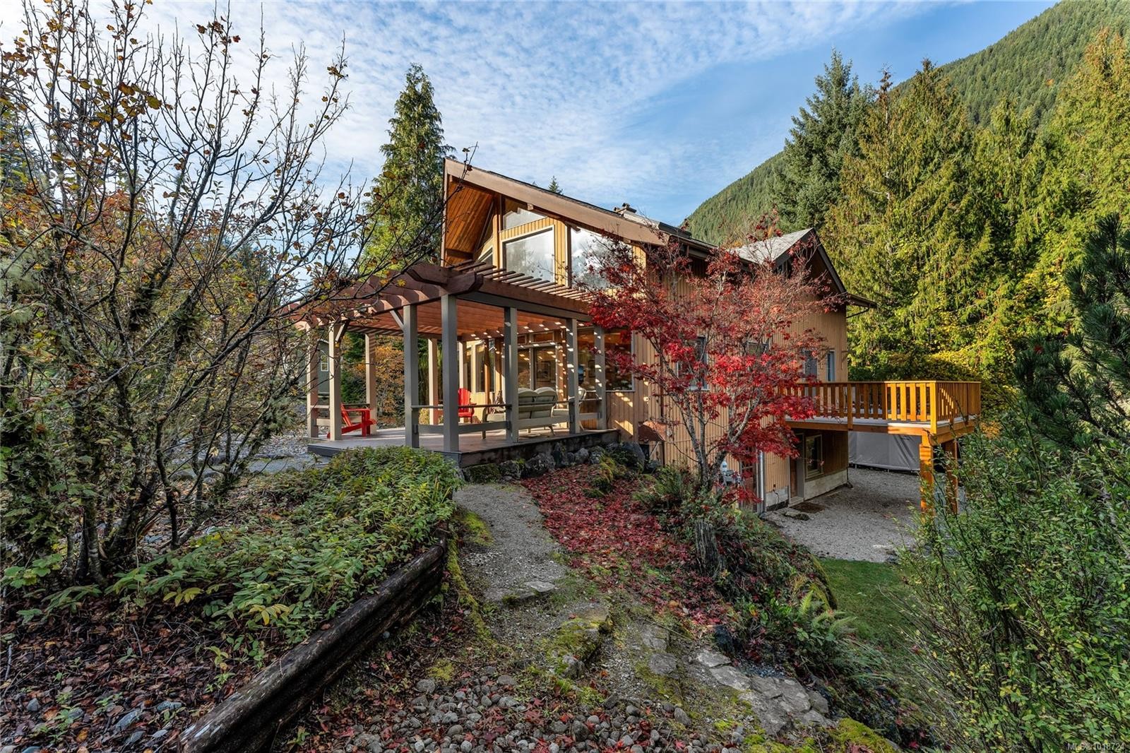 8105 Miracle Close, Youbou, BC