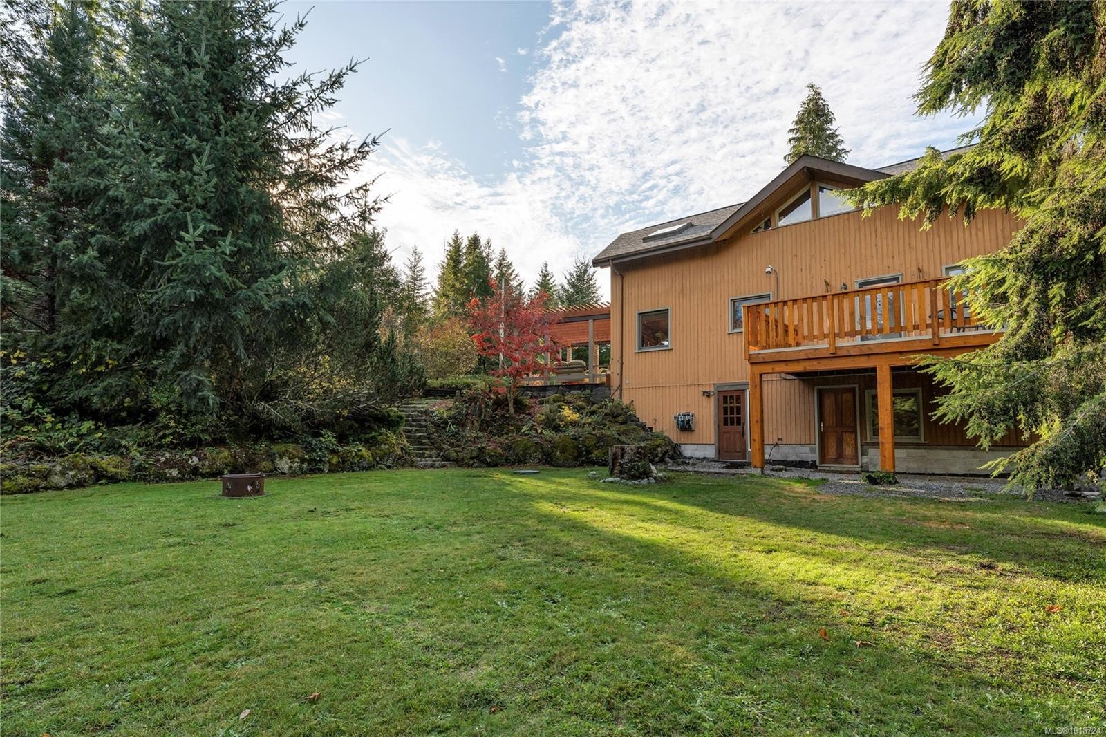 8105 Miracle Close, Youbou, BC