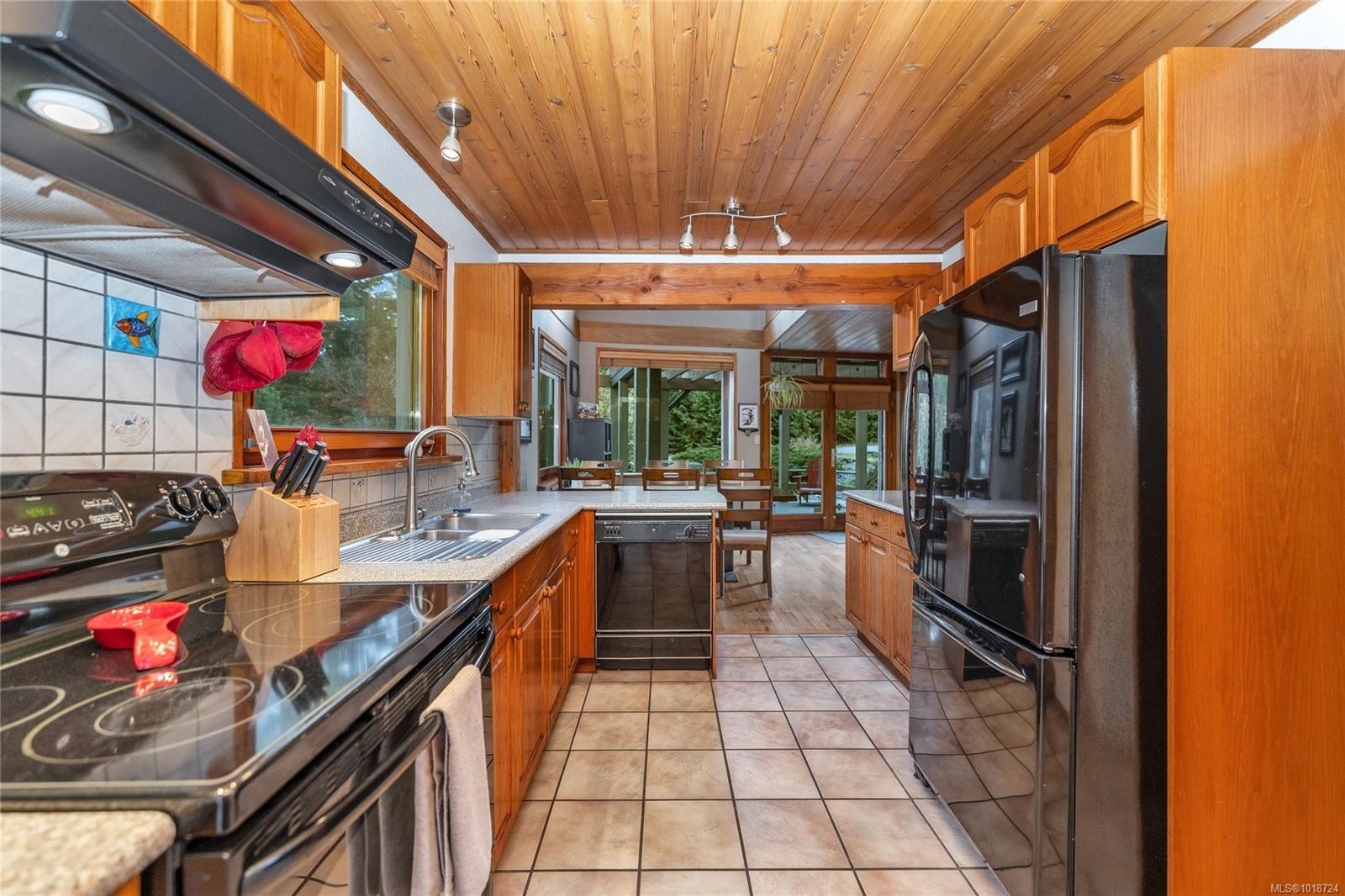 8105 Miracle Close, Youbou, BC