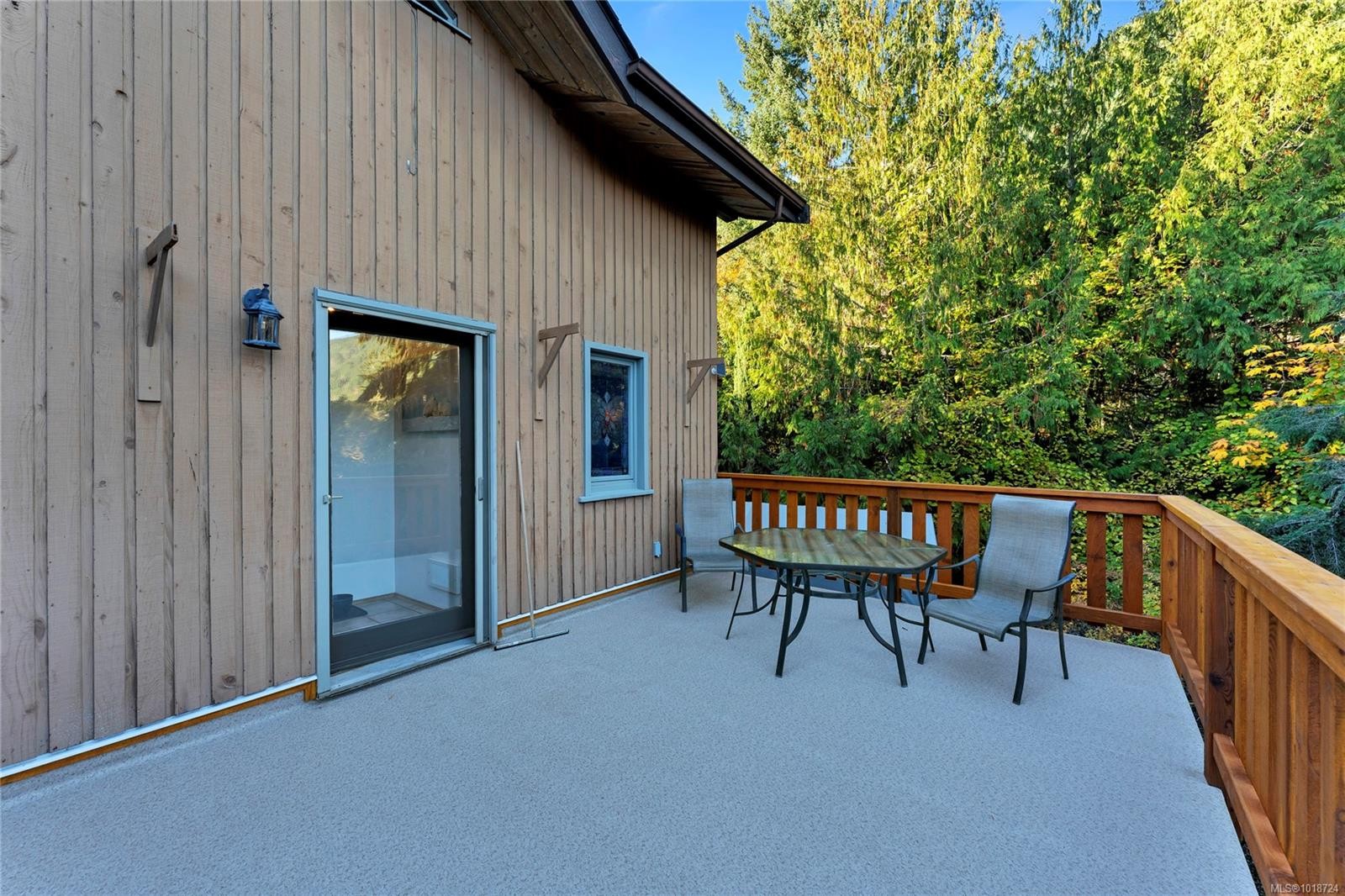 8105 Miracle Close, Youbou, BC