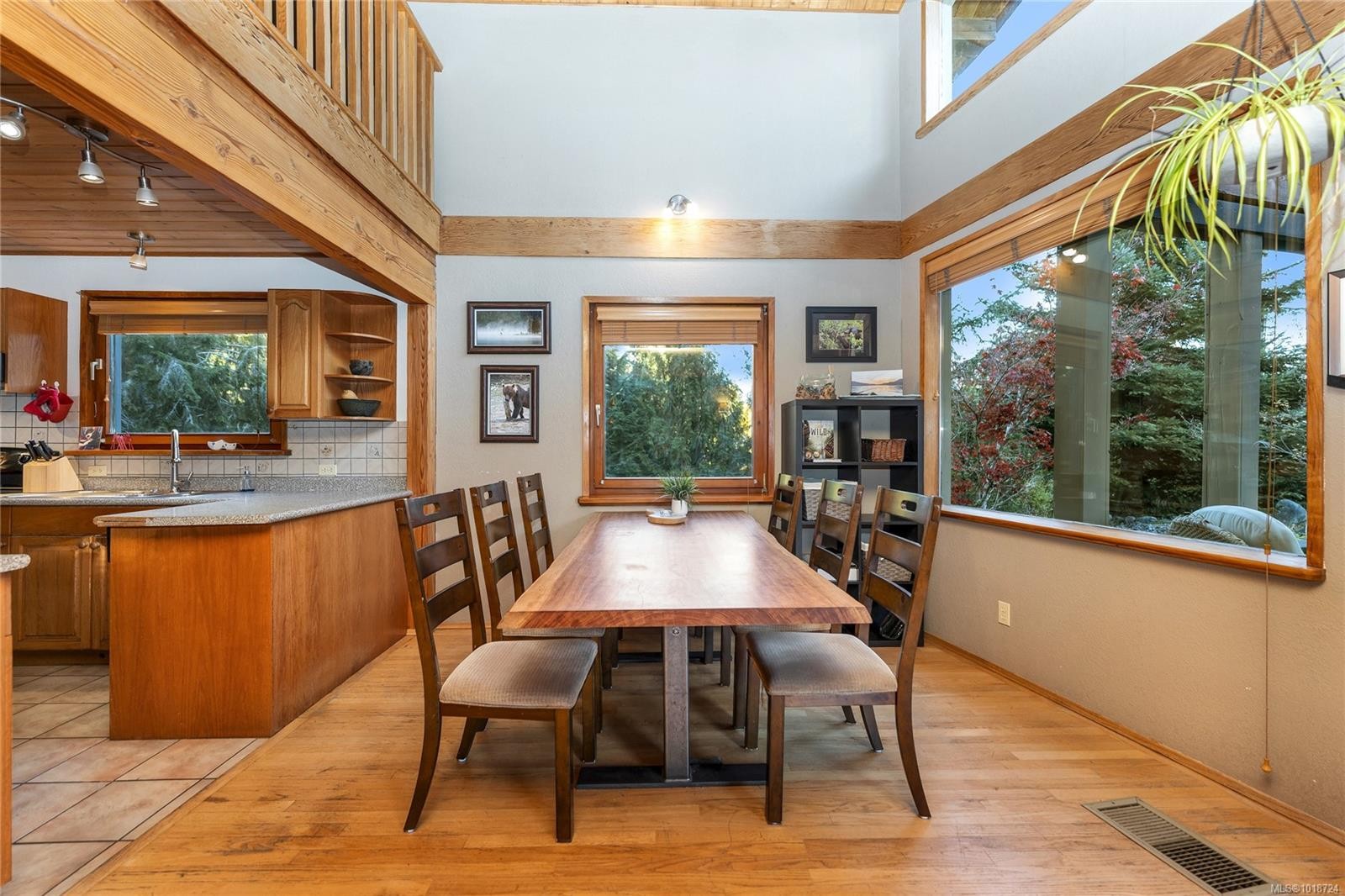 8105 Miracle Close, Youbou, BC