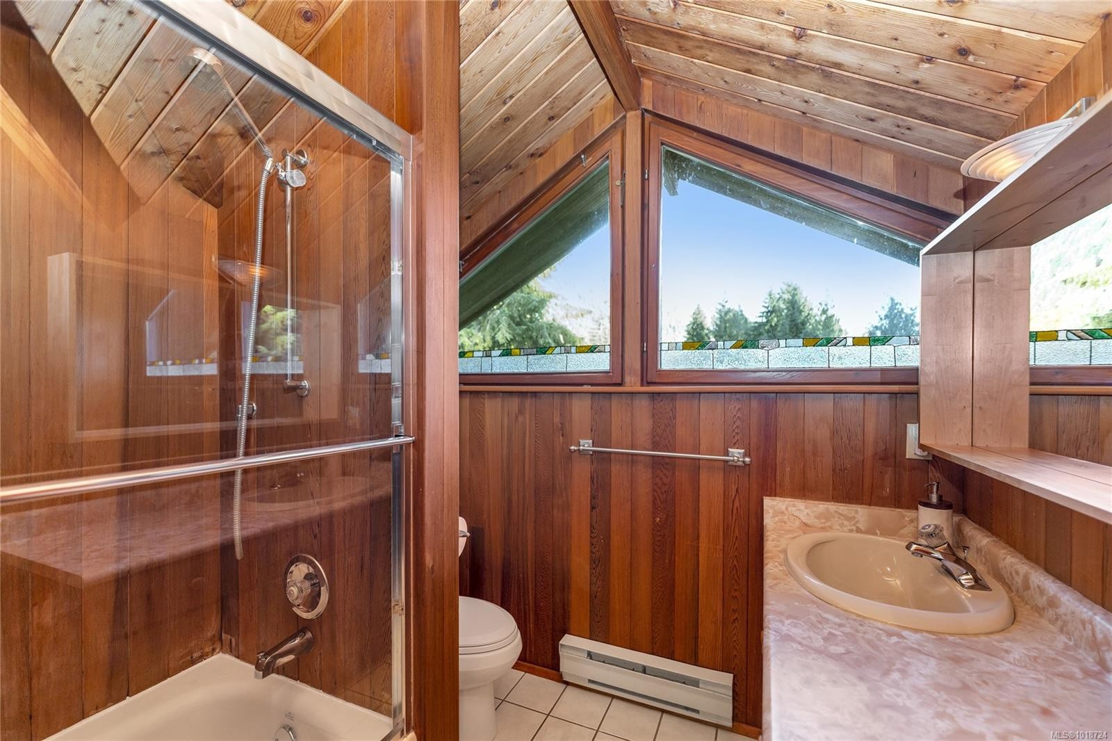 8105 Miracle Close, Youbou, BC