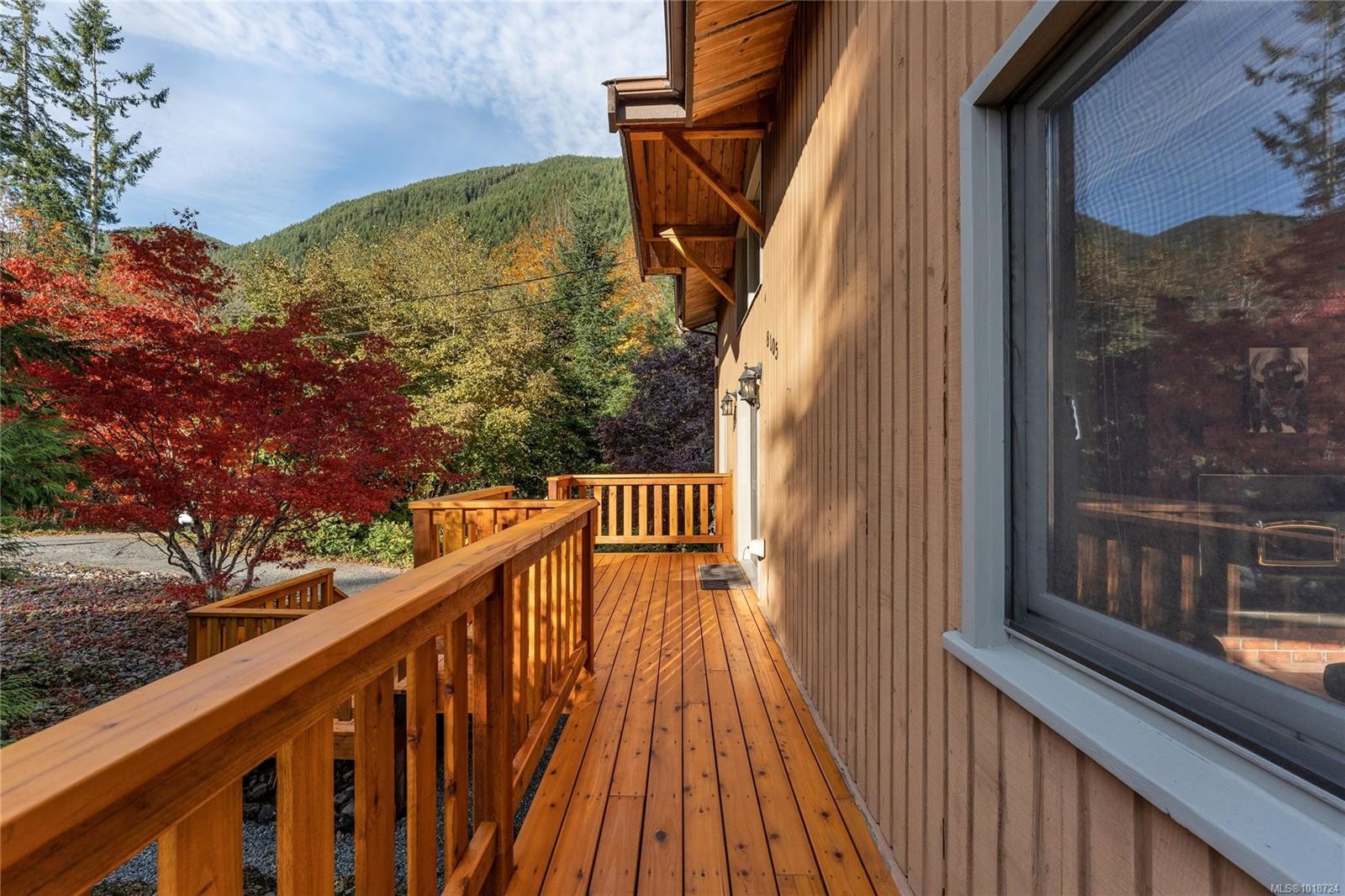 8105 Miracle Close, Youbou, BC