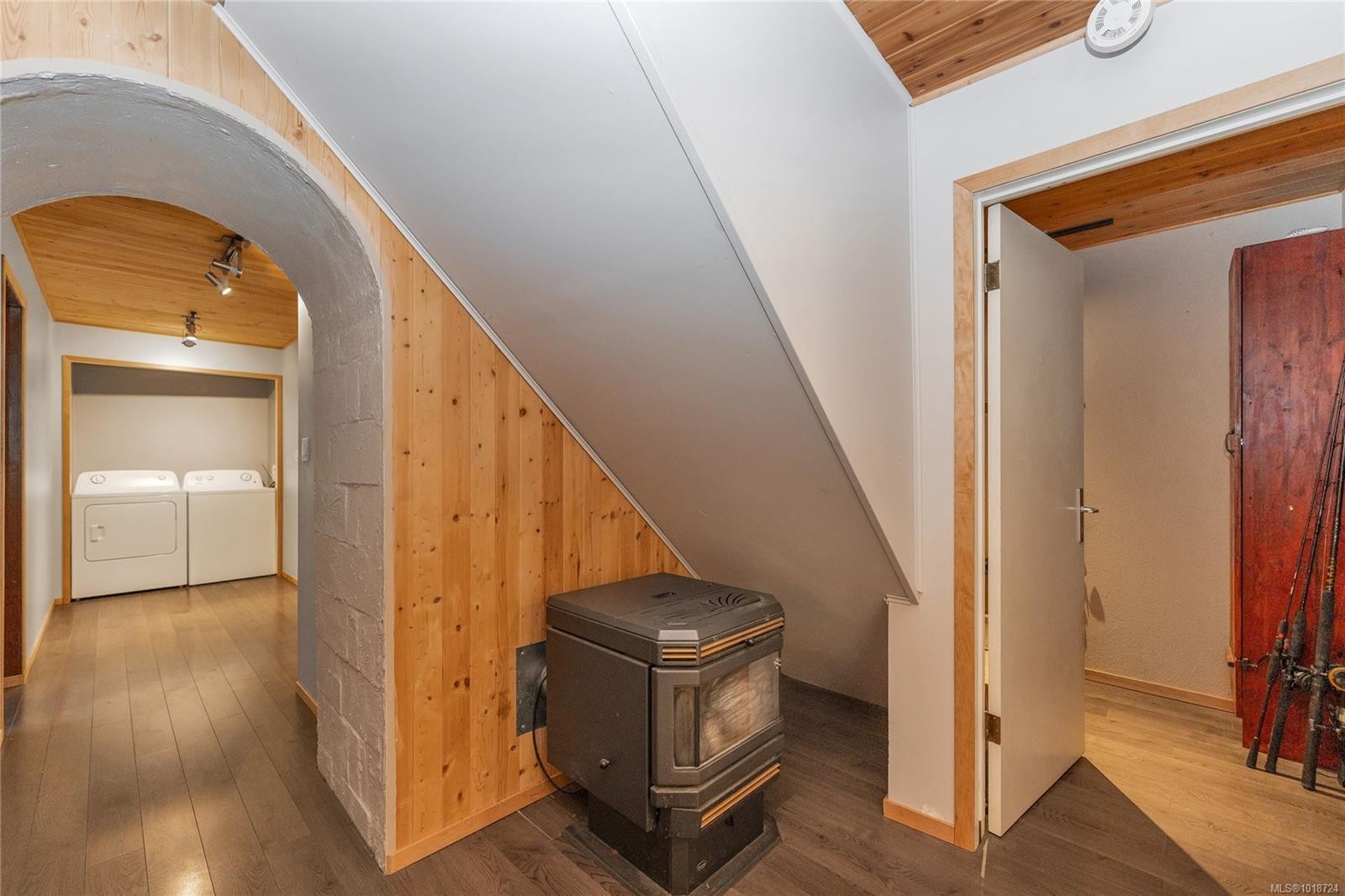 8105 Miracle Close, Youbou, BC