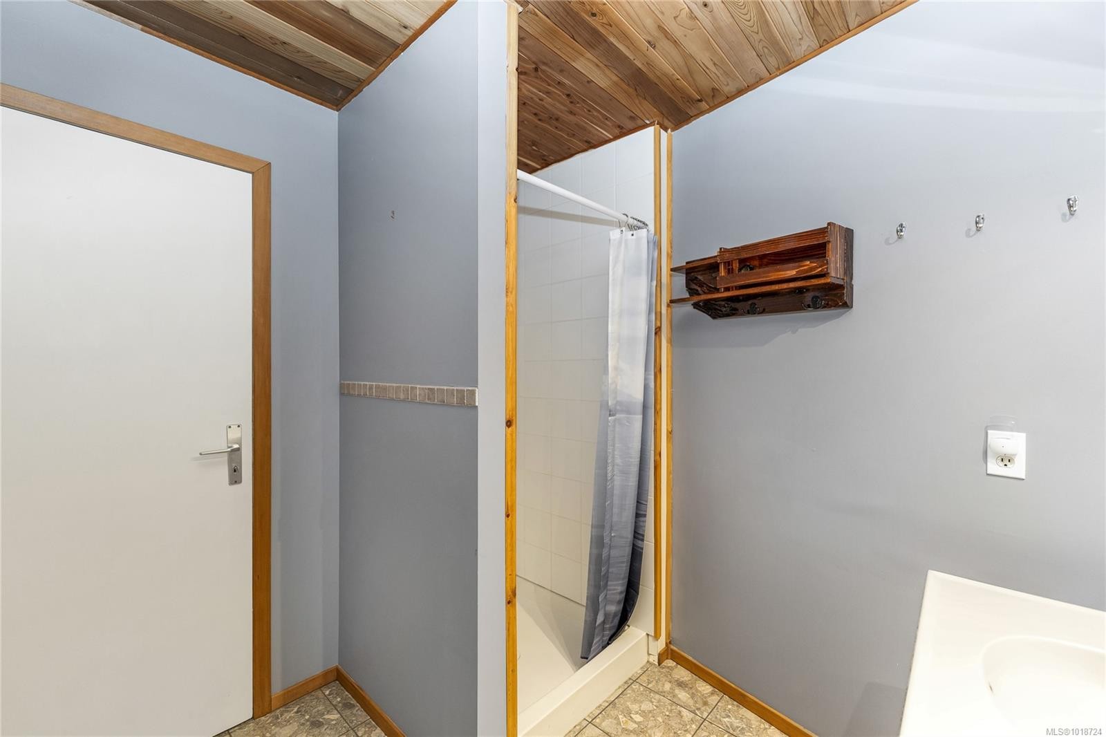 8105 Miracle Close, Youbou, BC