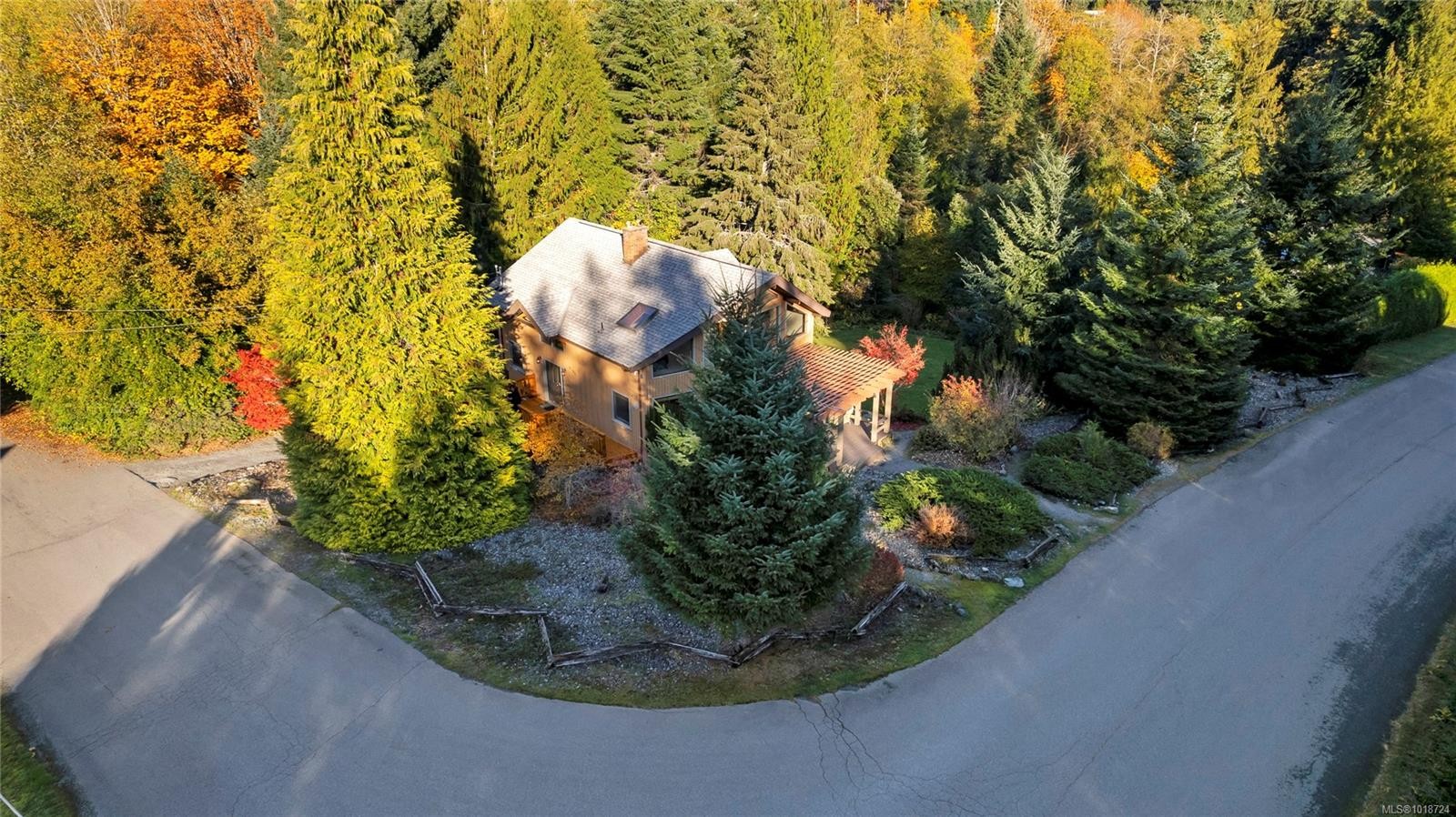 8105 Miracle Close, Youbou, BC