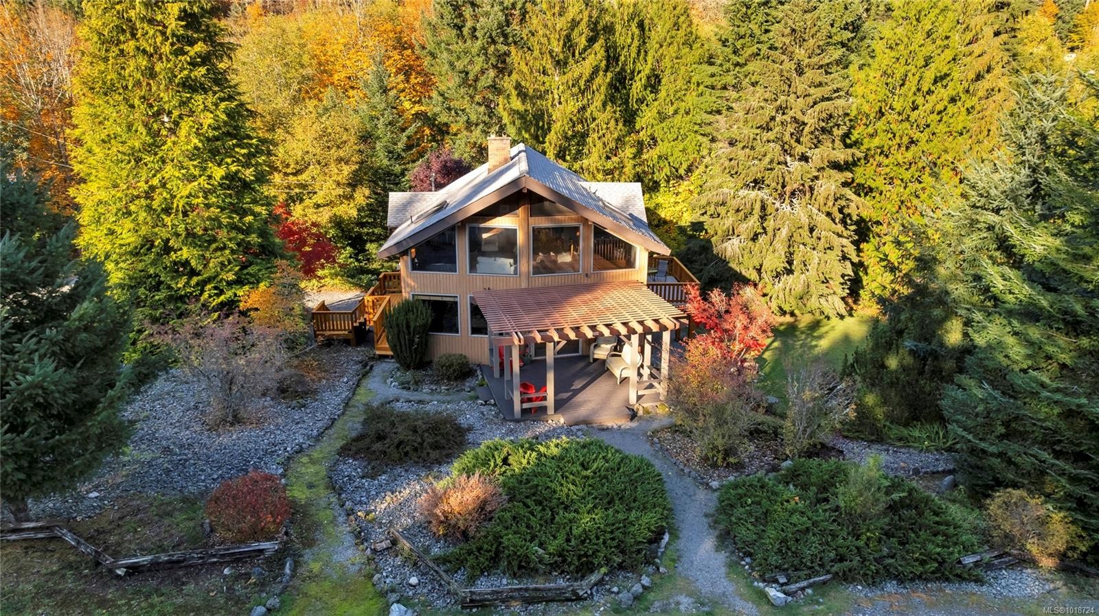 8105 Miracle Close, Youbou, BC