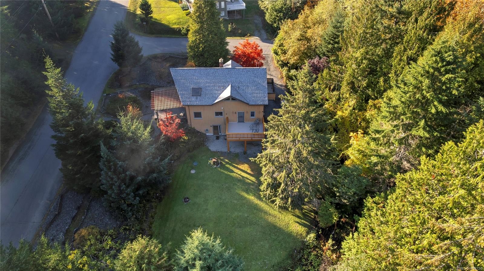 8105 Miracle Close, Youbou, BC