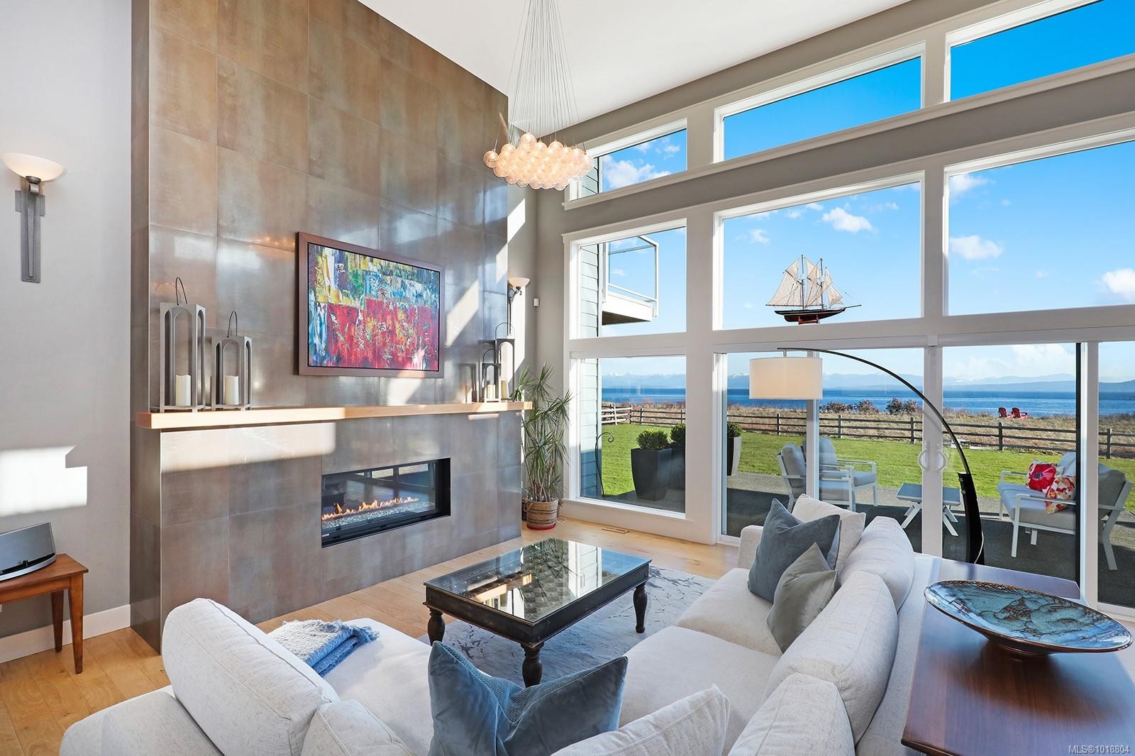 300 Connemara Rd, Comox, BC