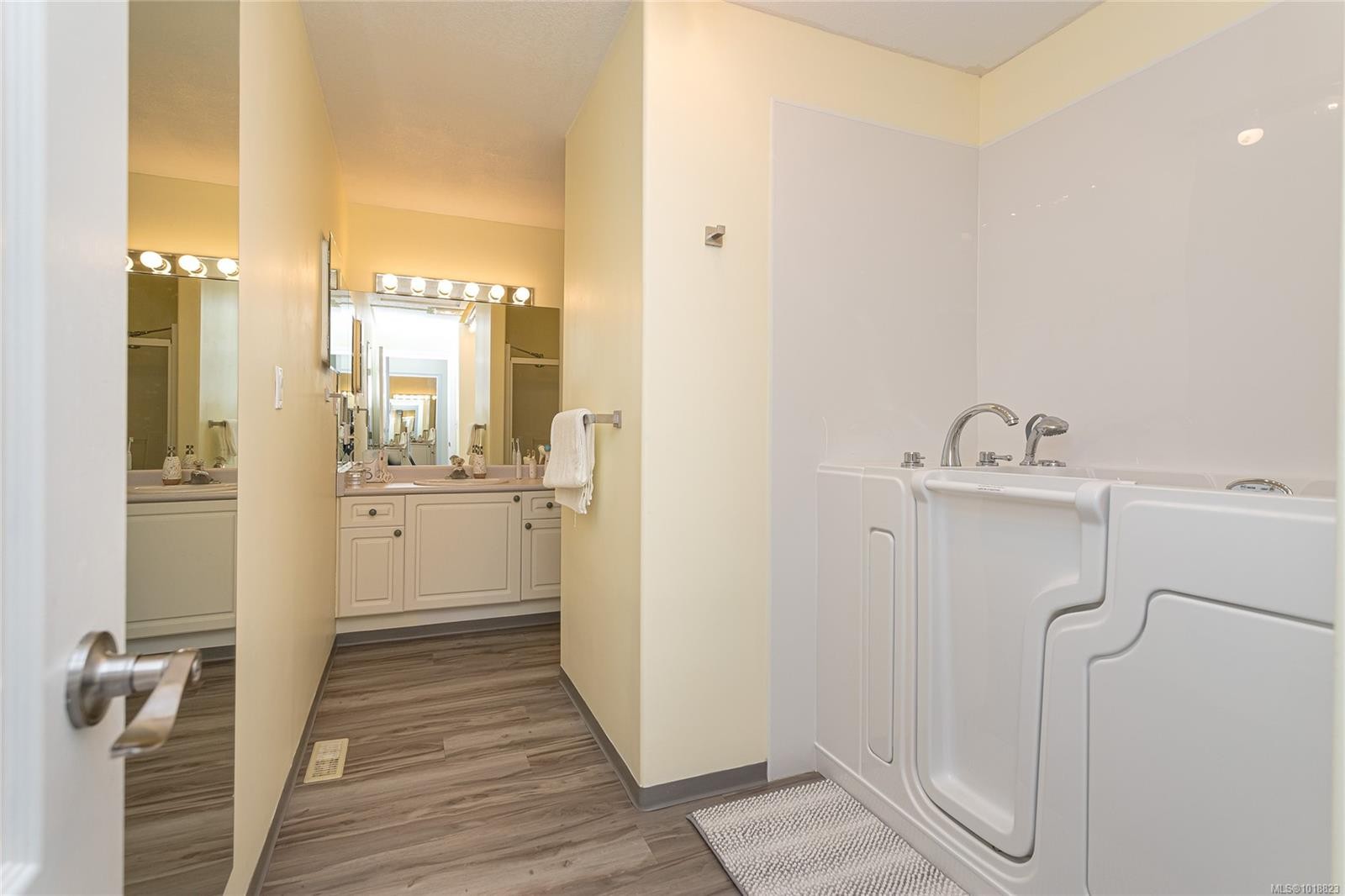 2375 Glenellen Pl, Nanoose Bay, BC