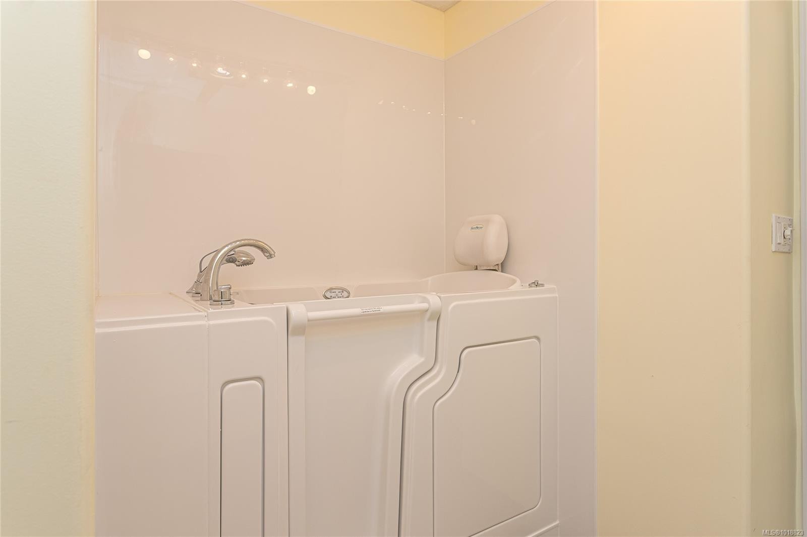 2375 Glenellen Pl, Nanoose Bay, BC