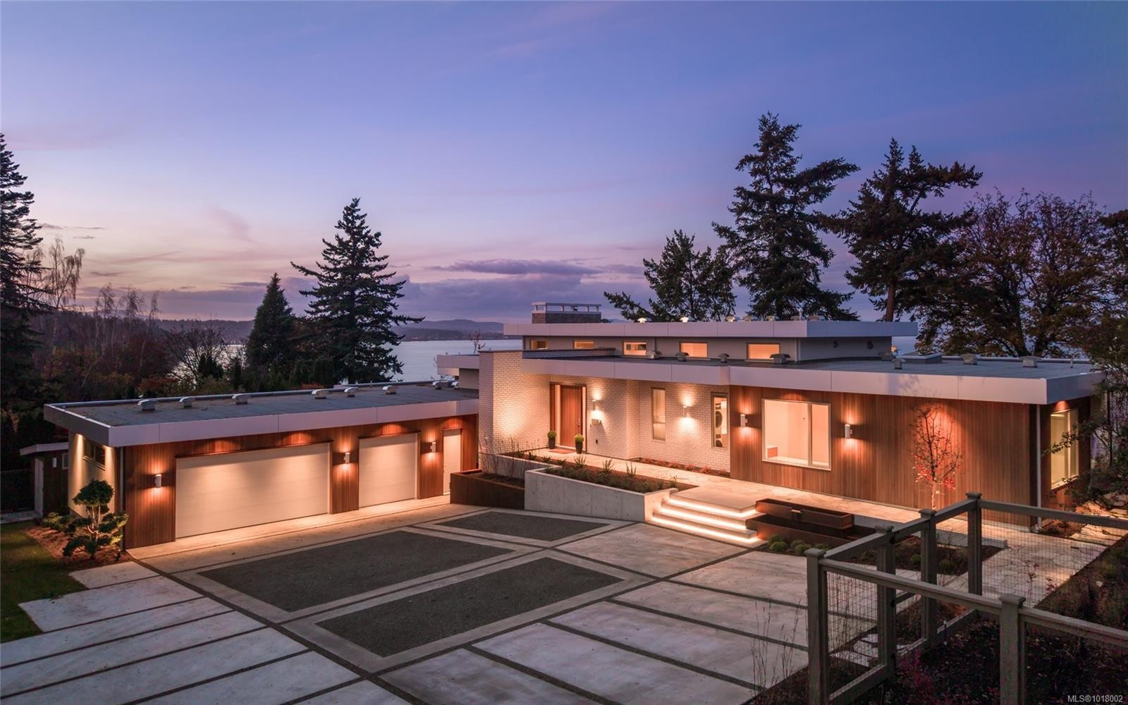 4570 Bissenden Pl, Saanich, BC