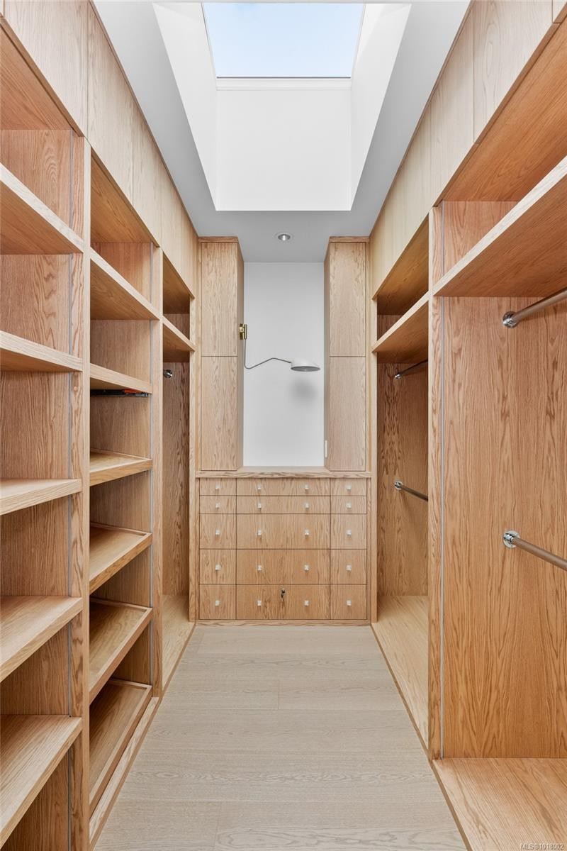 4570 Bissenden Pl, Saanich, BC