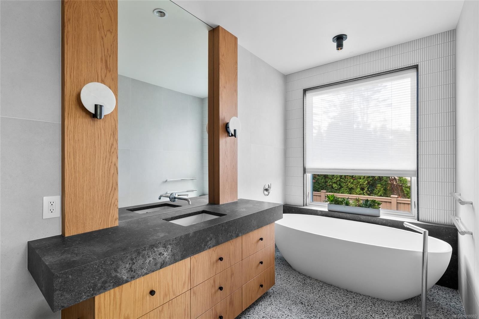 4570 Bissenden Pl, Saanich, BC