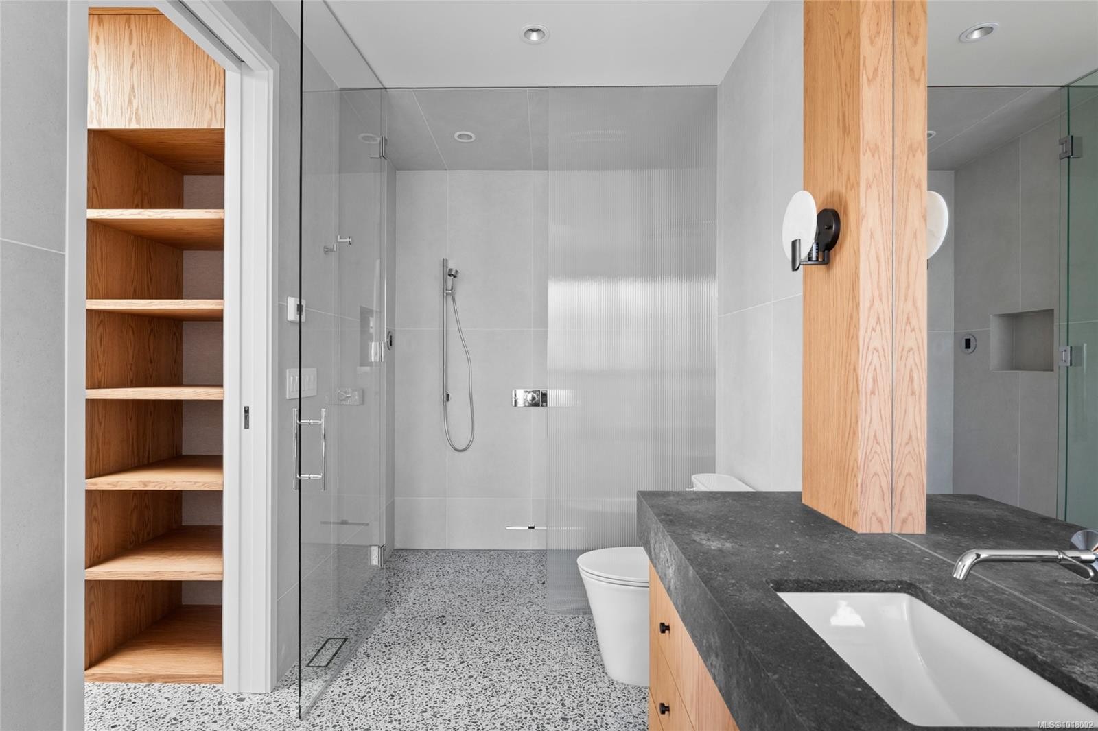 4570 Bissenden Pl, Saanich, BC