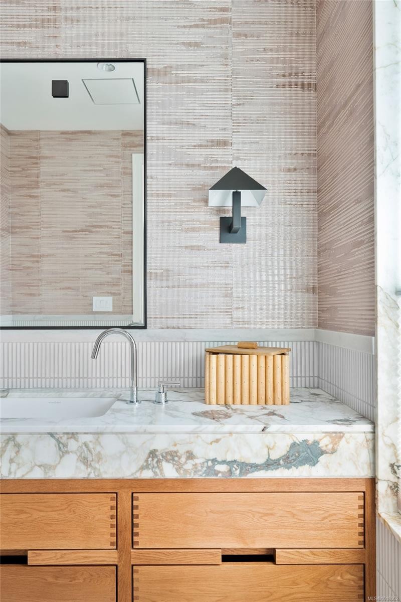 4570 Bissenden Pl, Saanich, BC