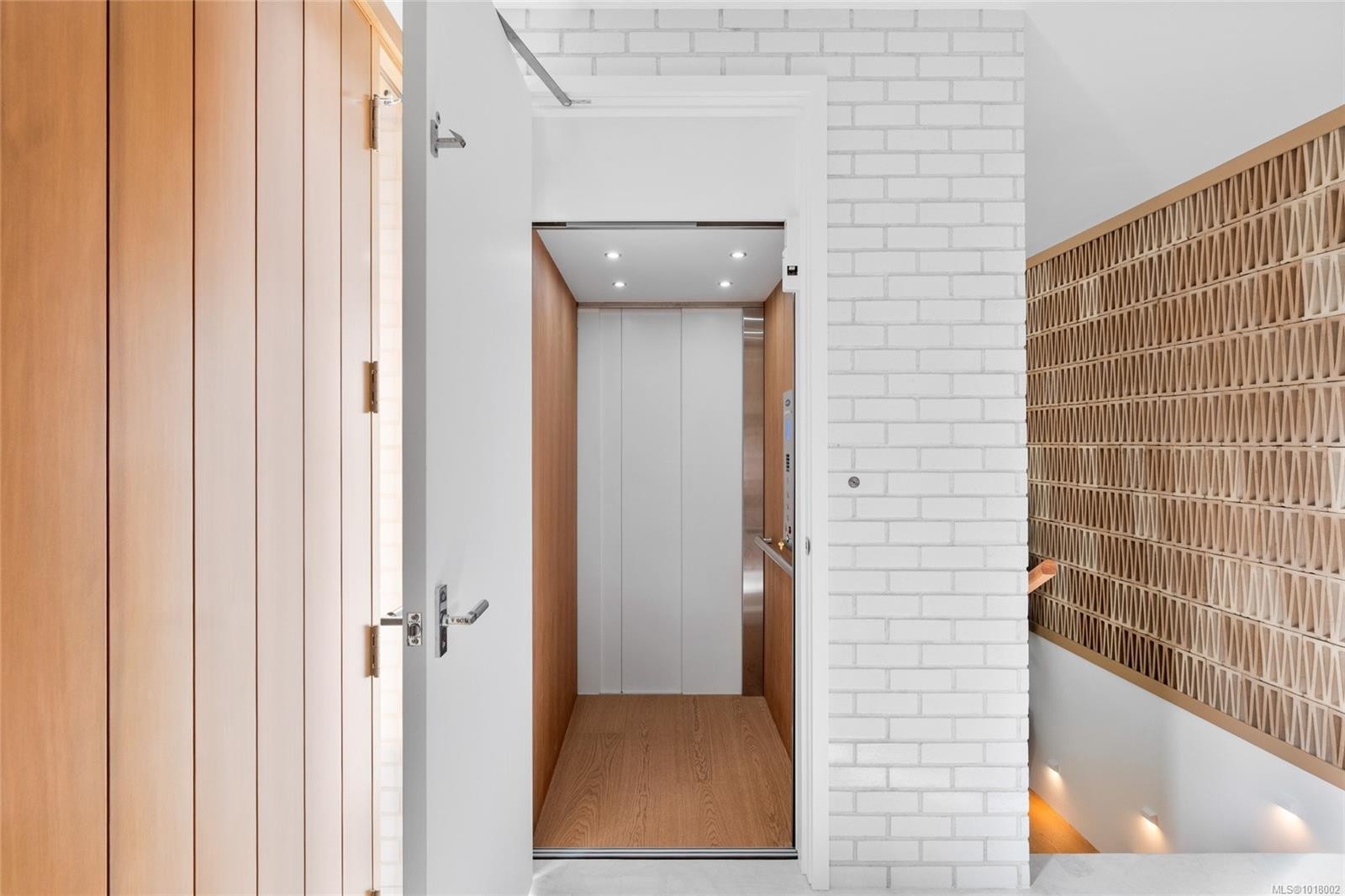 4570 Bissenden Pl, Saanich, BC