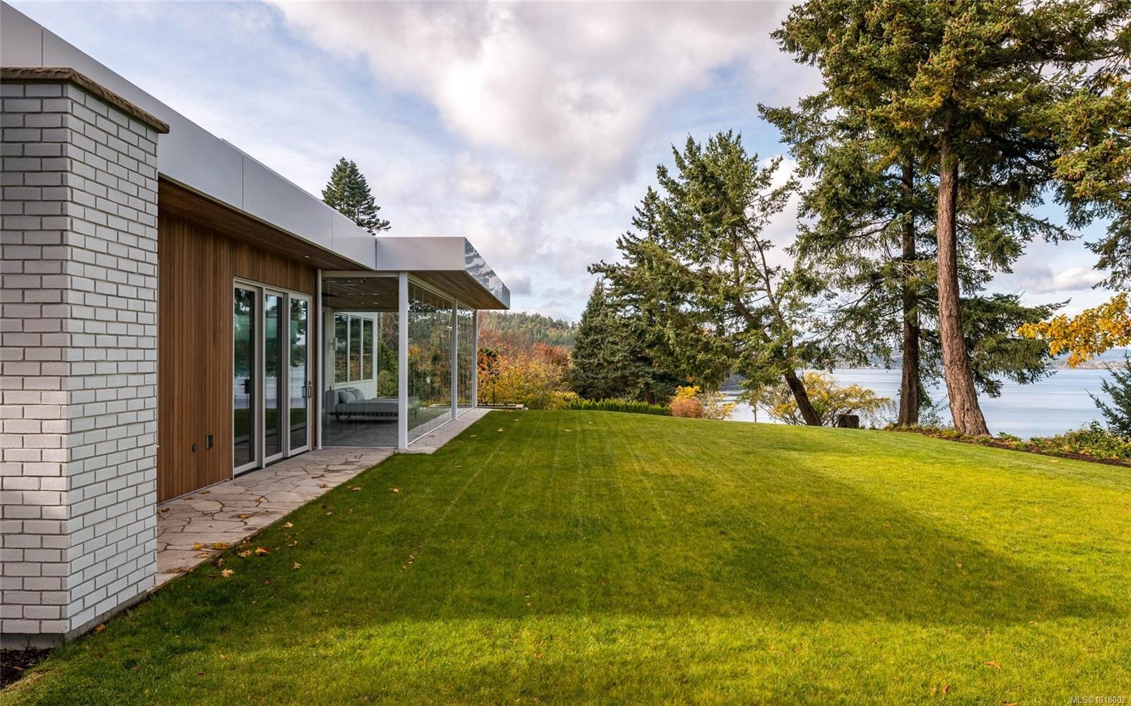 4570 Bissenden Pl, Saanich, BC