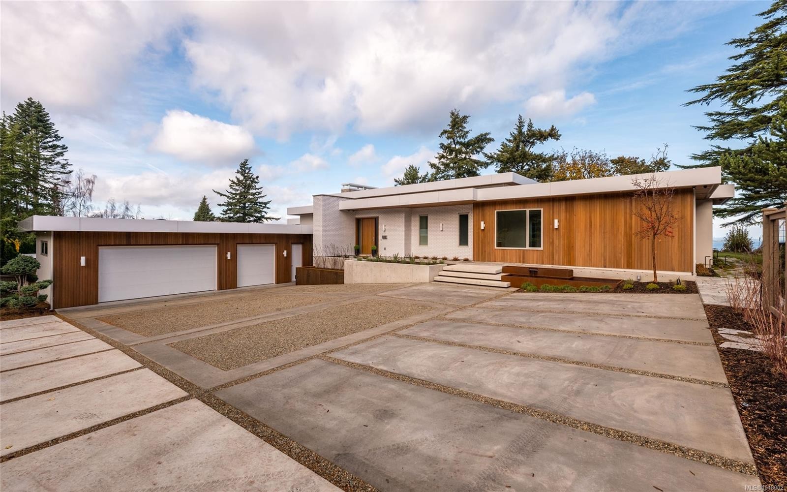 4570 Bissenden Pl, Saanich, BC