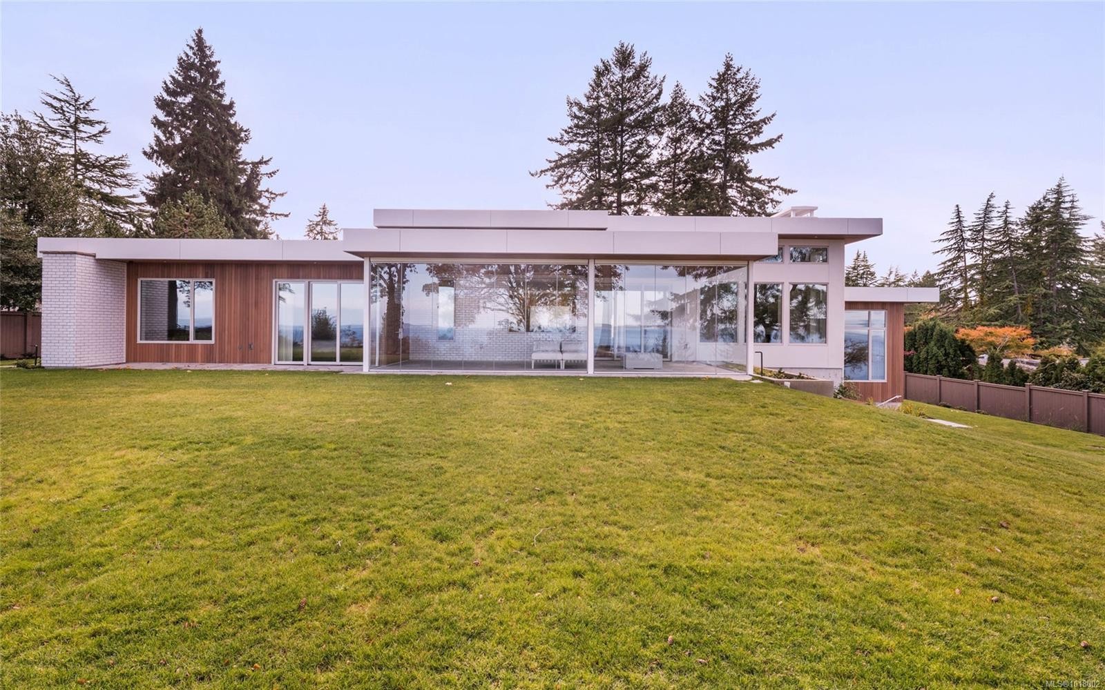 4570 Bissenden Pl, Saanich, BC