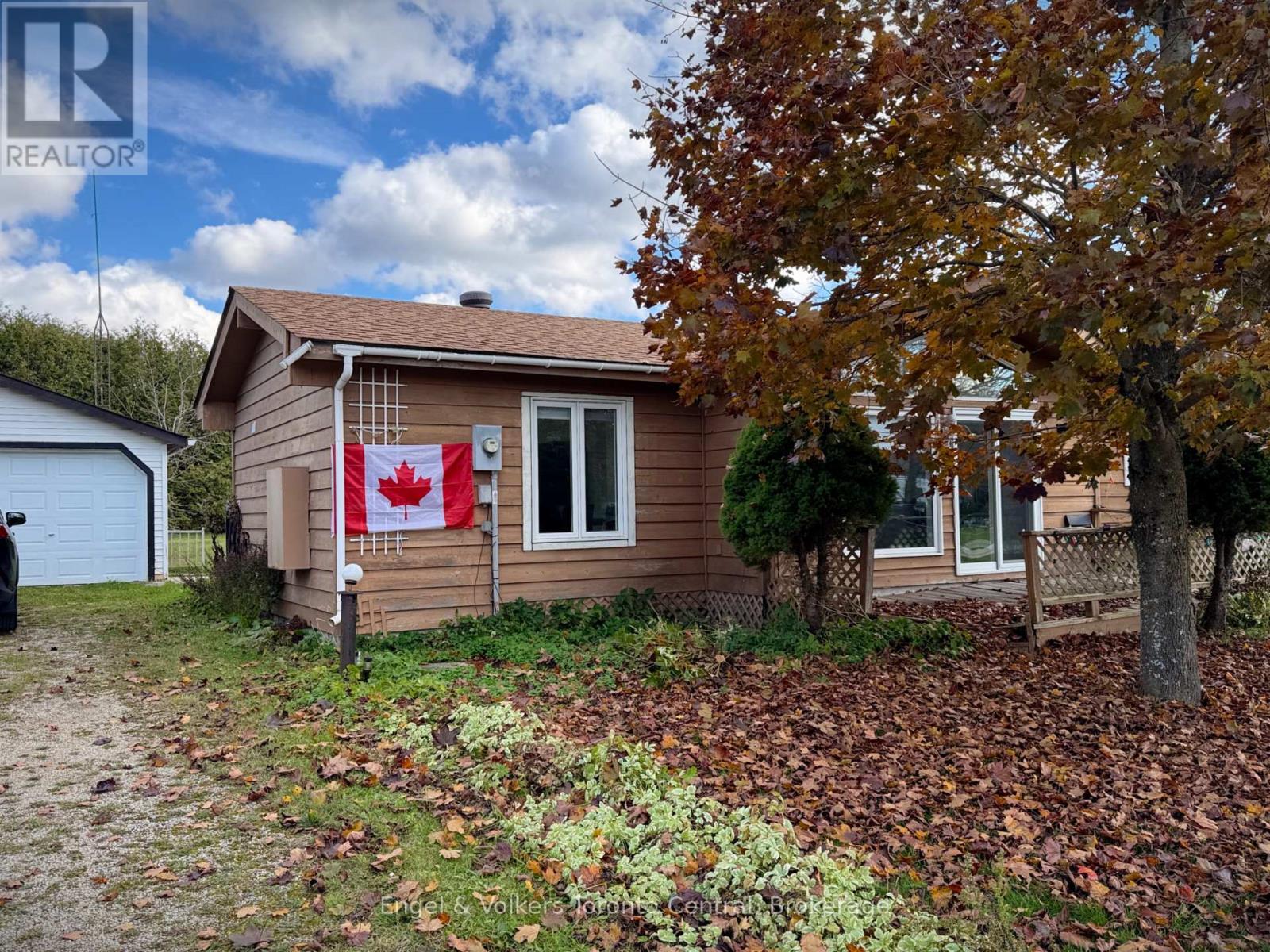 209 Evans Street, Grey Highlands, ON - Outdoor