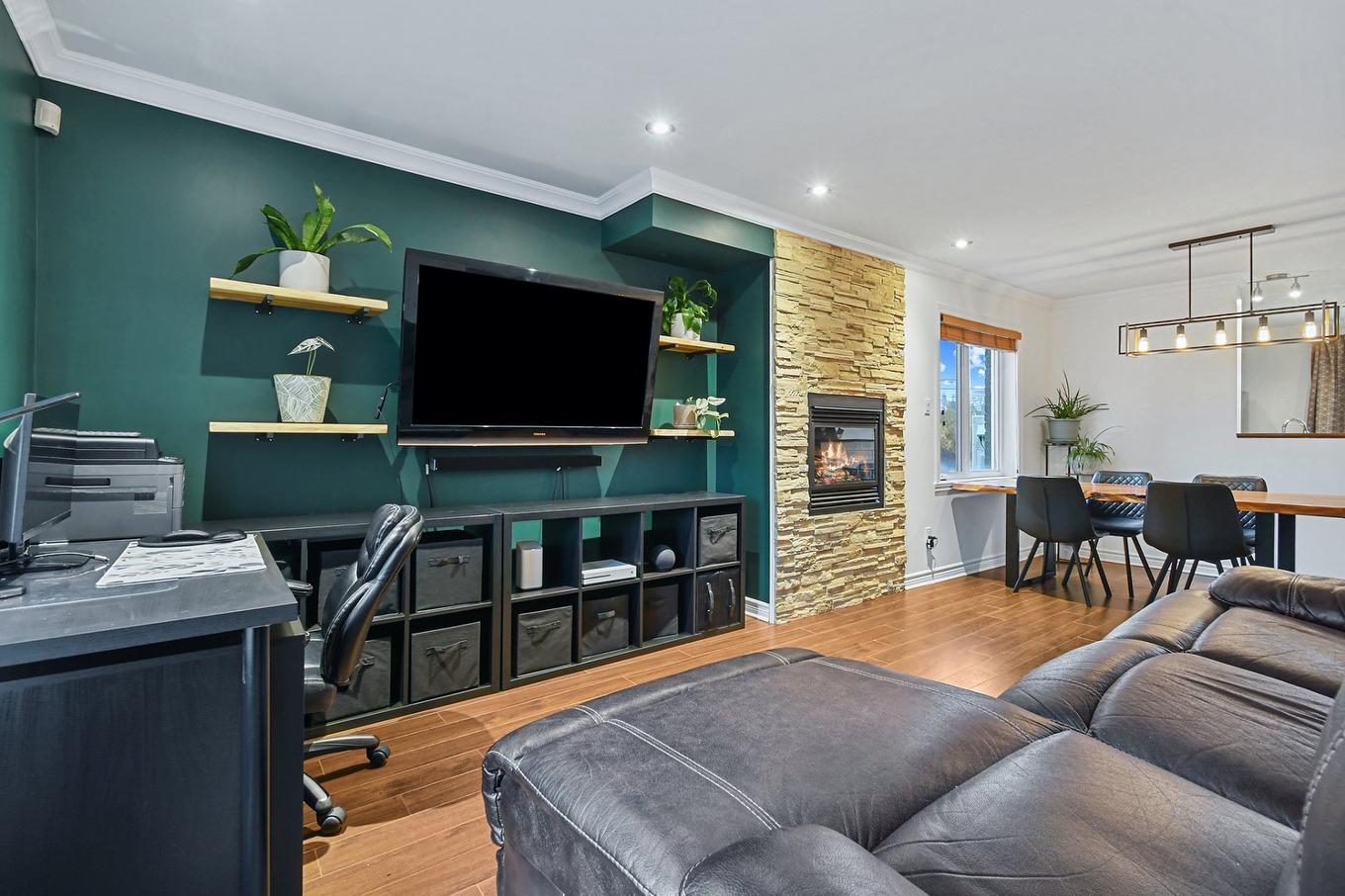 Living room - 471 Place Du Louvre, Mascouche, QC - Indoor Photo Showing Living Room