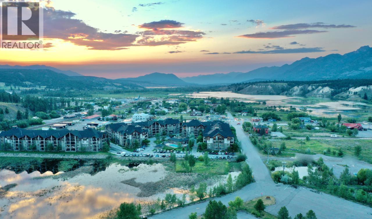 205 Third Avenue Unit# 3420, Invermere, BC - Outdoor With Body Of Water With View