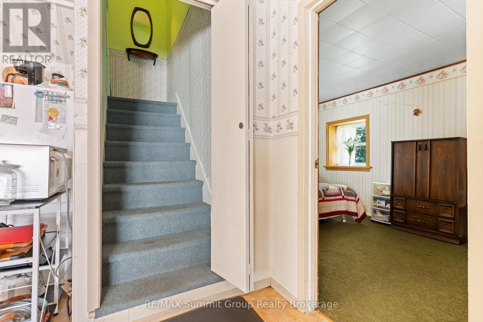 235274 Grey Road 13, Grey Highlands, ON - Indoor Photo Showing Other Room