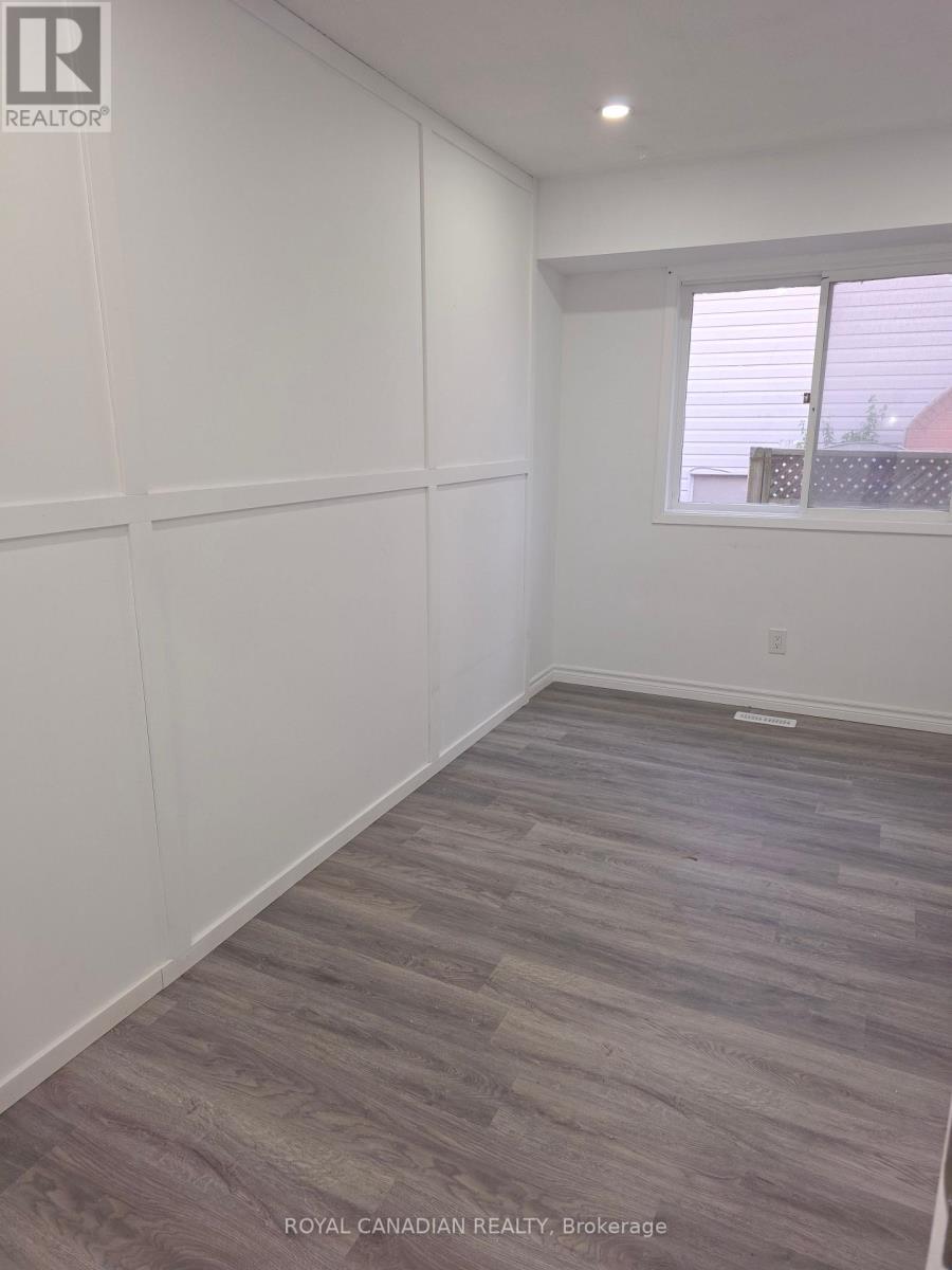 Upper - 29 Renny Crescent, London South, ON - Indoor Photo Showing Other Room