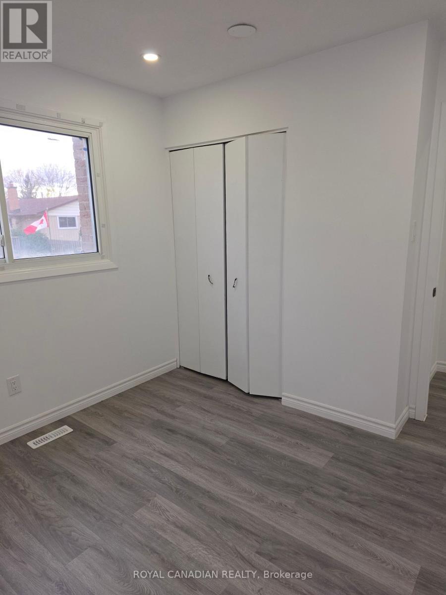 Upper - 29 Renny Crescent, London South, ON - Indoor Photo Showing Other Room