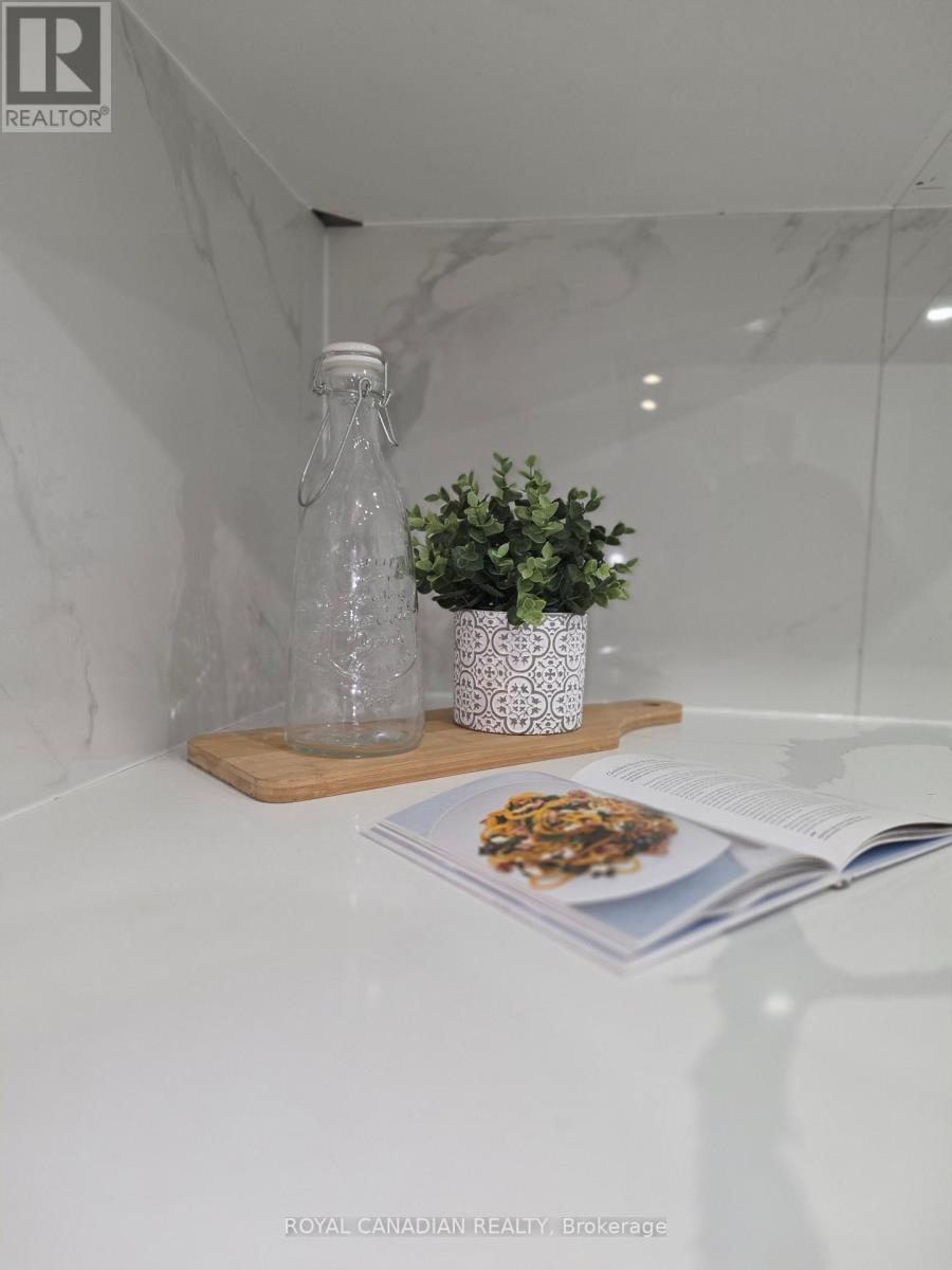 Upper - 29 Renny Crescent, London South, ON - Indoor